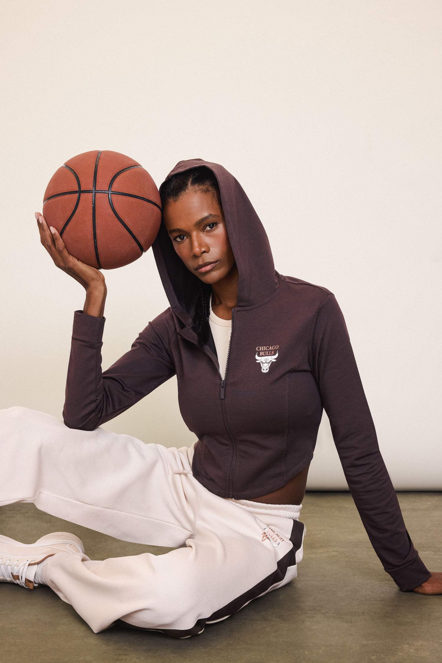 سويت NBA سليم فيت بغطاء للرأس و سحاب من DeFactoFit