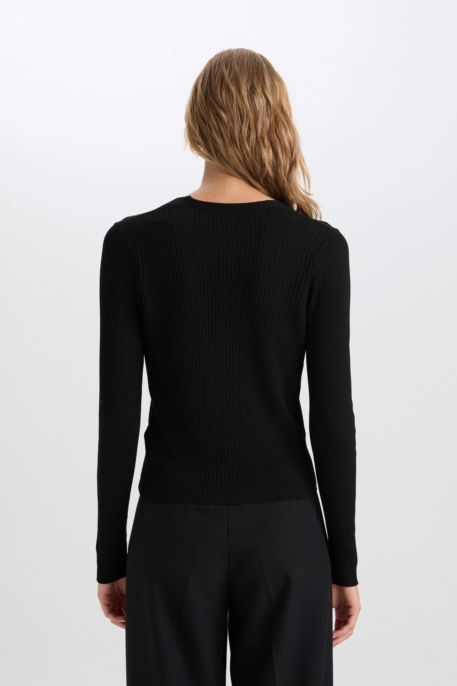 Fitted V Yaka Basic Düz Düğmeli Ribana Siyah Hırka