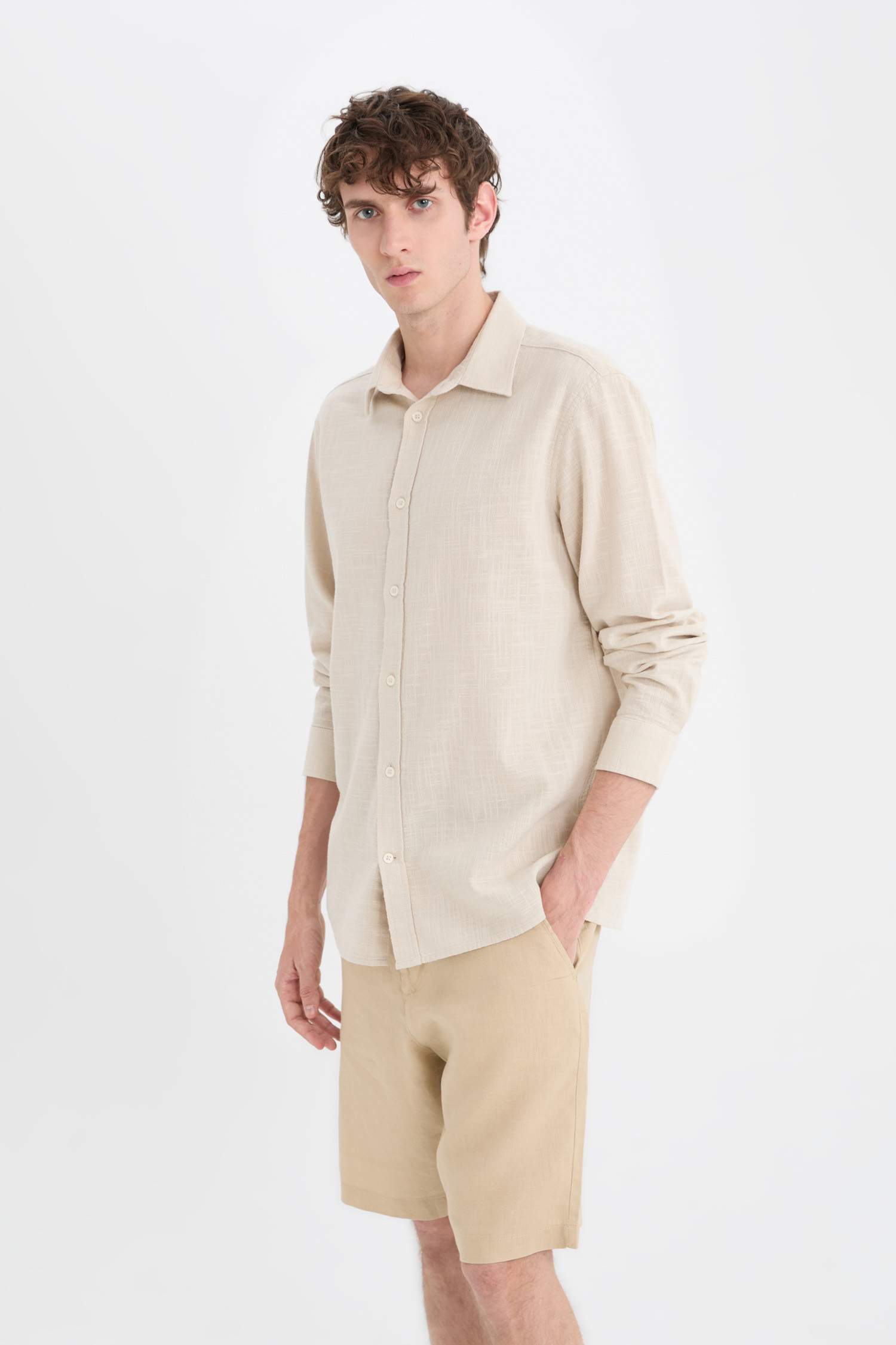 Рубашка стандартного кроя