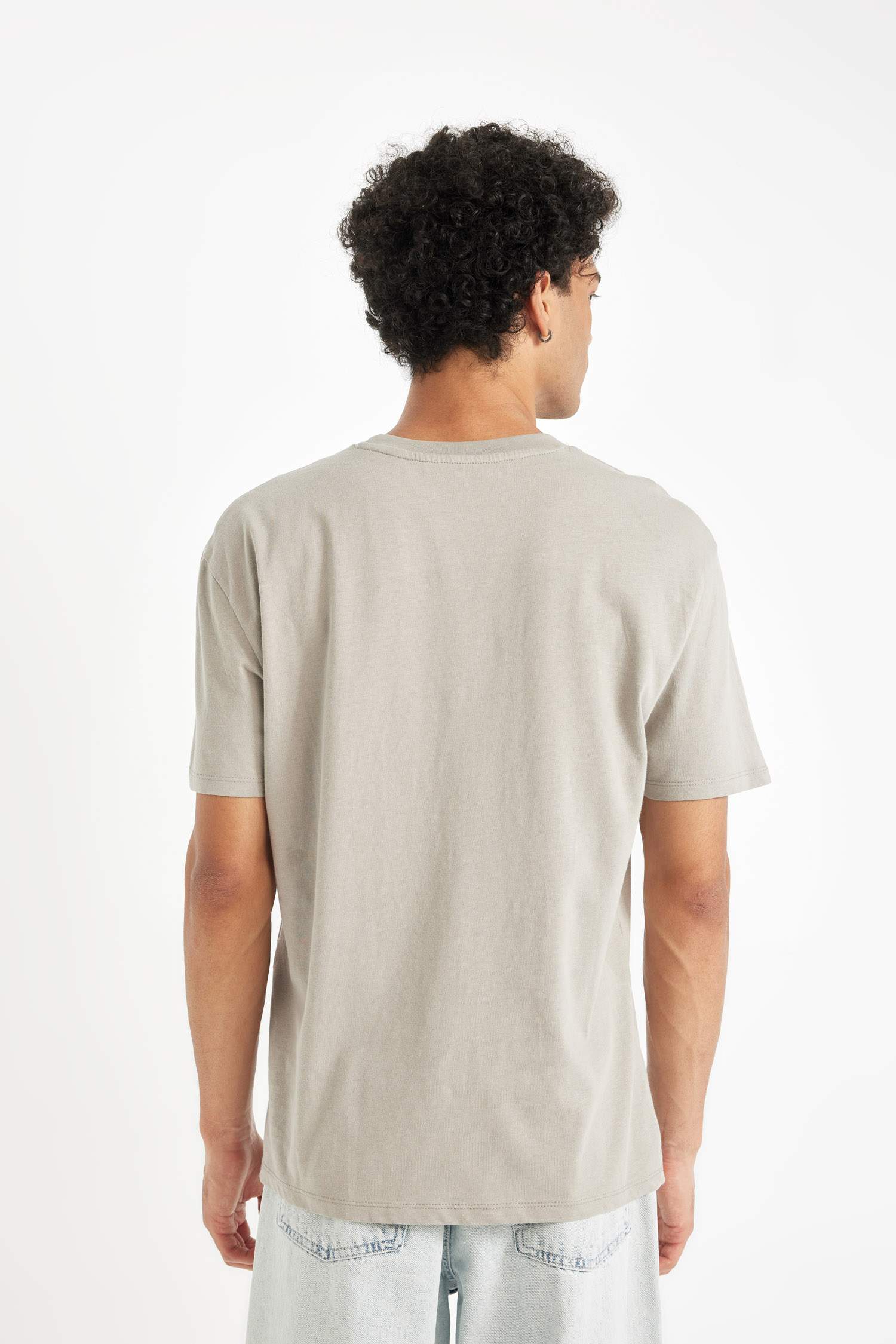 дөңгелек жаға слоган Қысқа жеңді футболка