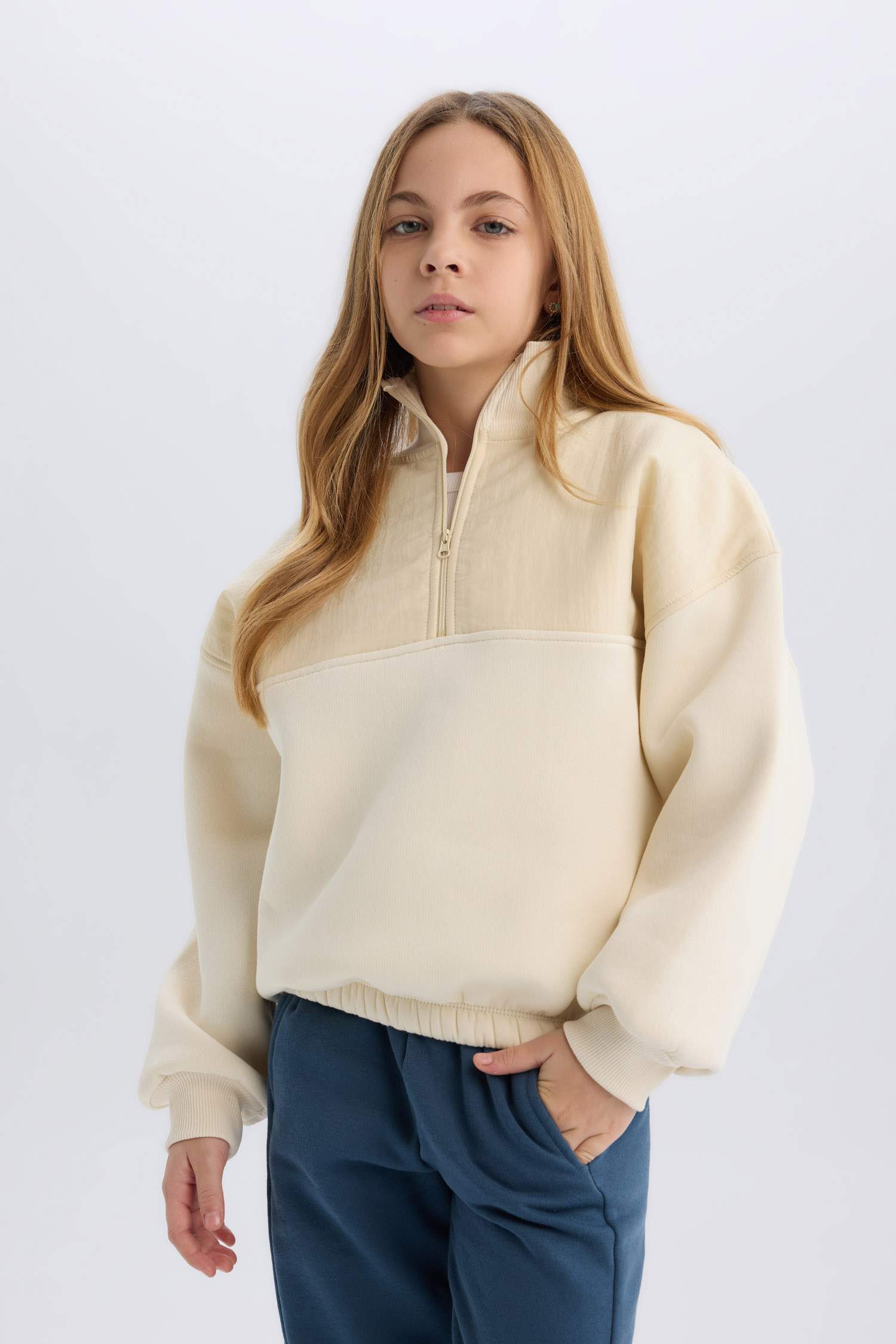 Kız Çocuk Oversize Geniş Kalıp Yarım Fermuarlı Basic Düz İçi Yumuşak Tüylü Sweatshirt
