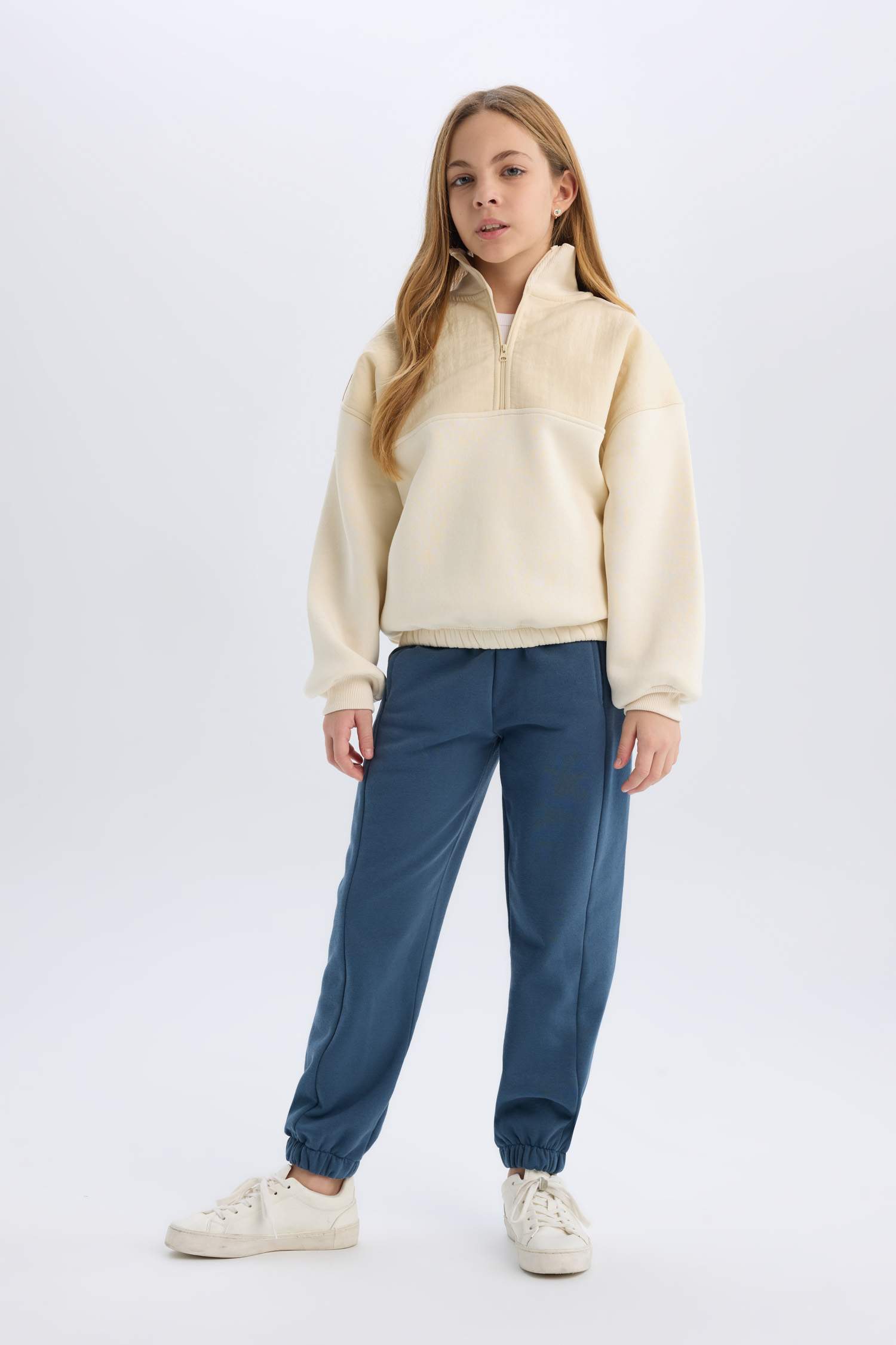 Kız Çocuk Oversize Geniş Kalıp Yarım Fermuarlı Basic Düz İçi Yumuşak Tüylü Sweatshirt