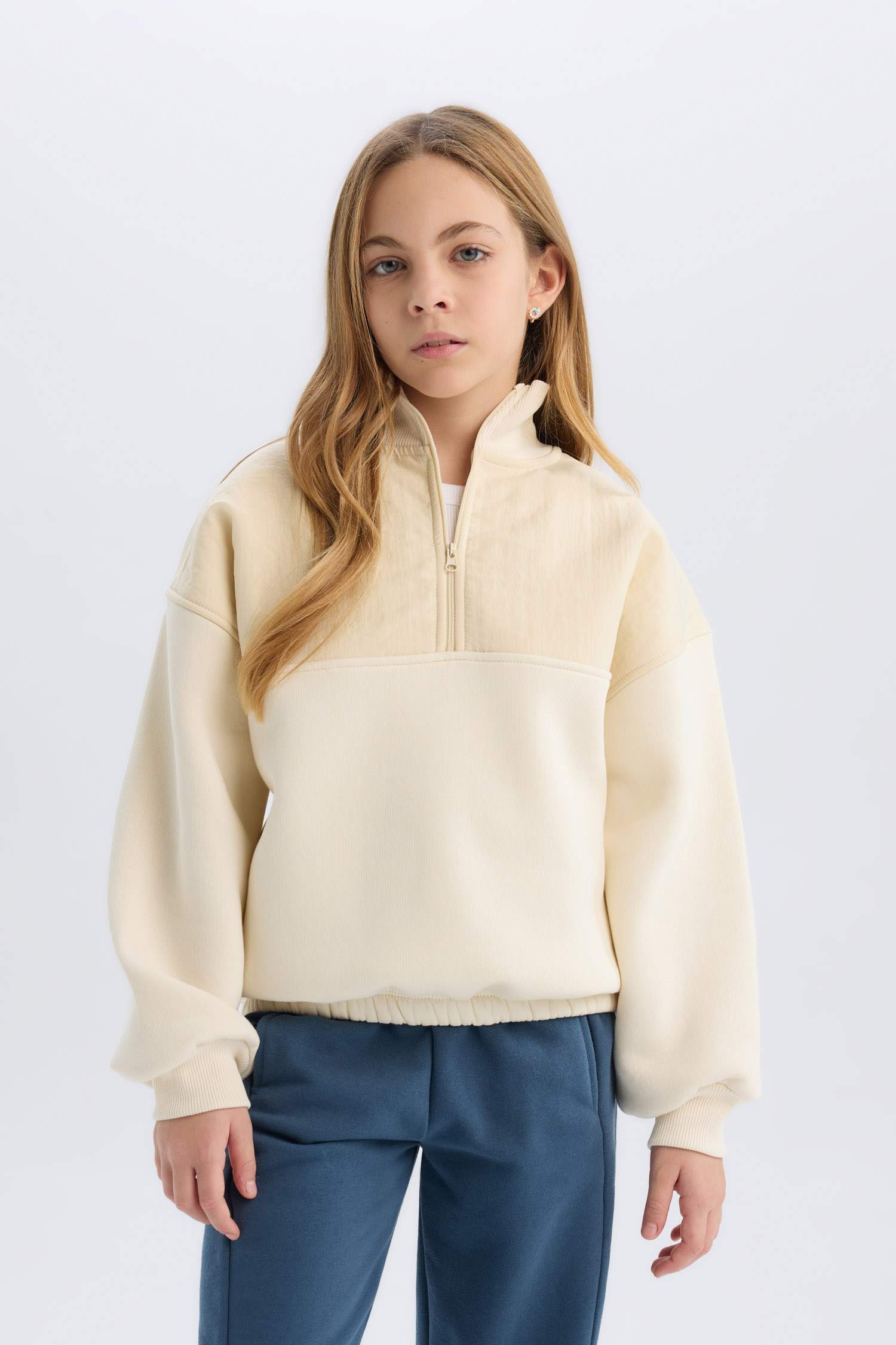 Kız Çocuk Oversize Geniş Kalıp Yarım Fermuarlı Basic Düz İçi Yumuşak Tüylü Sweatshirt