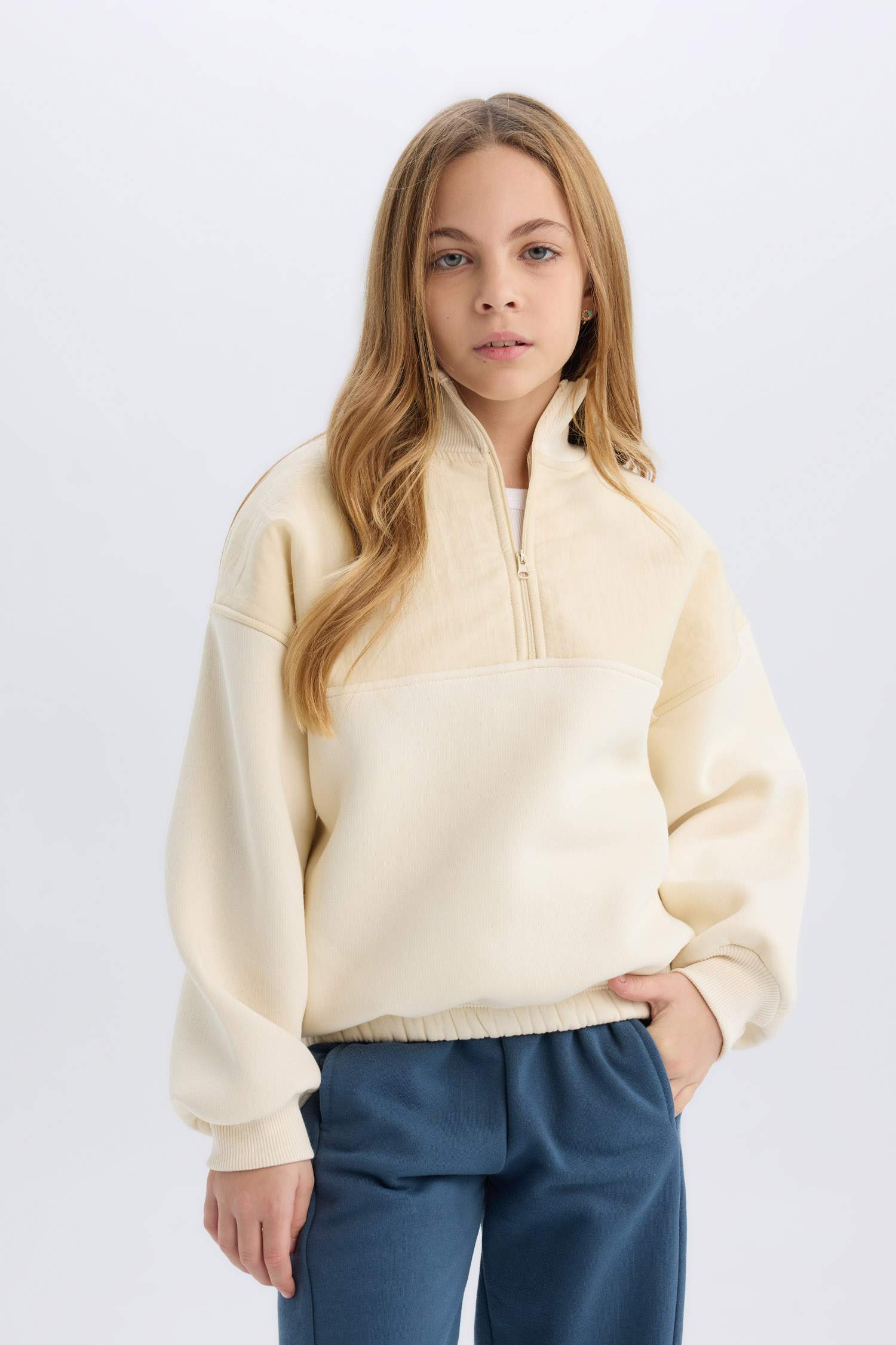 Kız Çocuk Oversize Geniş Kalıp Yarım Fermuarlı Basic Düz İçi Yumuşak Tüylü Sweatshirt
