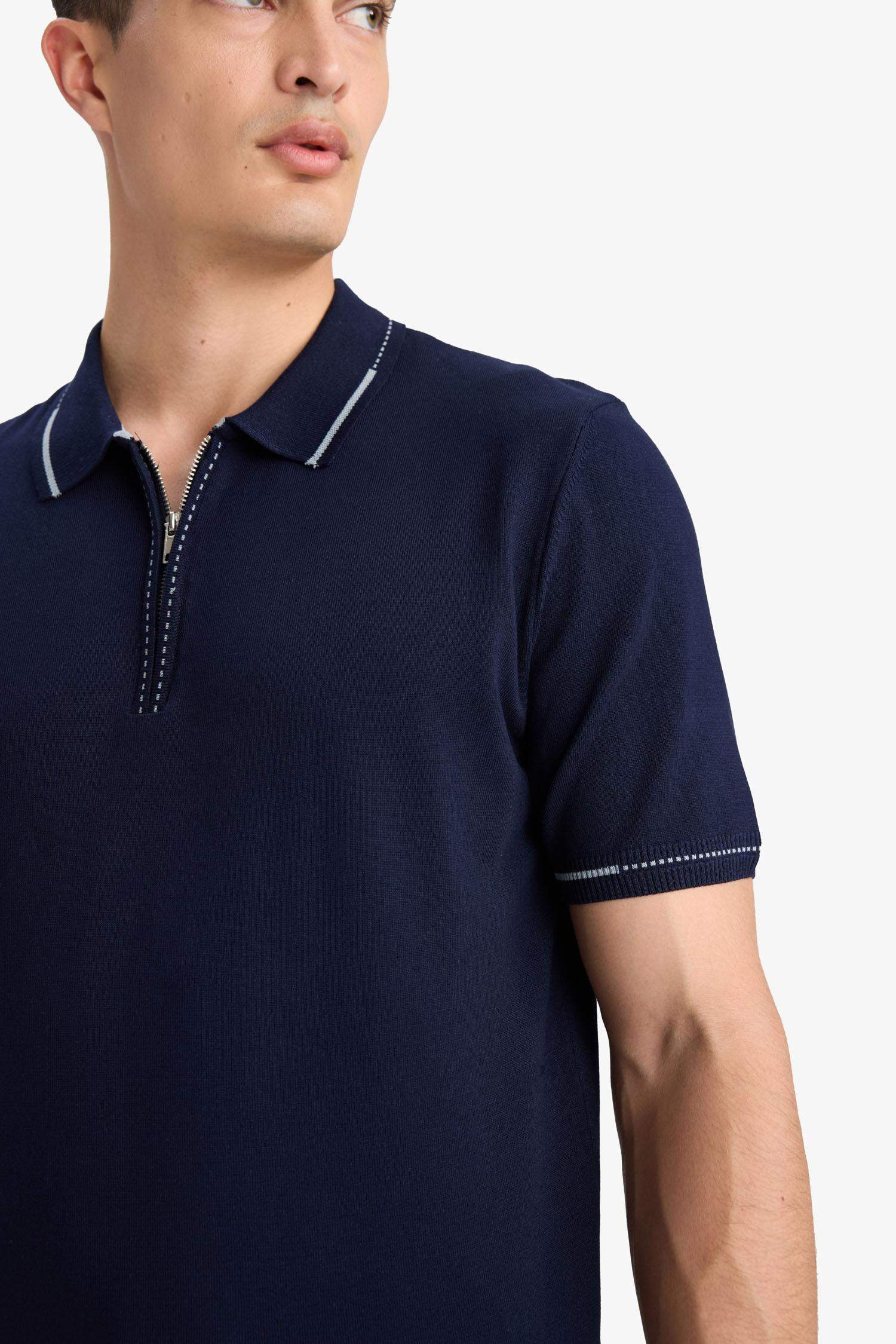 Standart Fit Polo Yaka Fermuarlı Triko Kısa Kollu Tişört