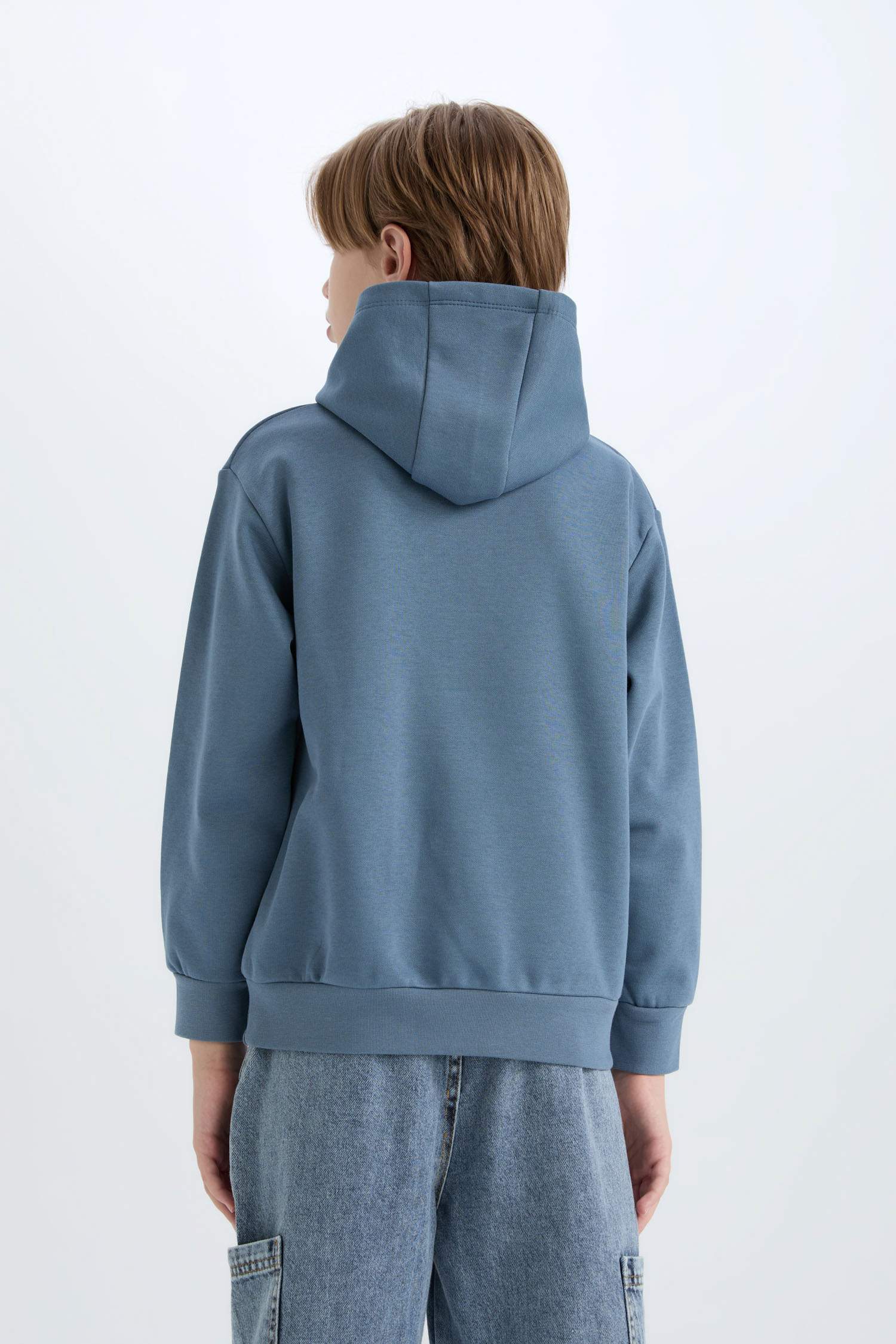 سويت شيرت اولادي قصة عادية