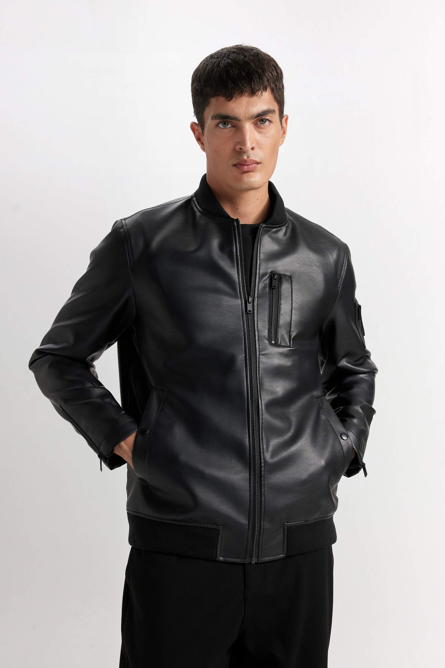 Su İtici Bomber Kolej Yaka Fermuarlı Cepli Suni Deri Mevsimlik Mont