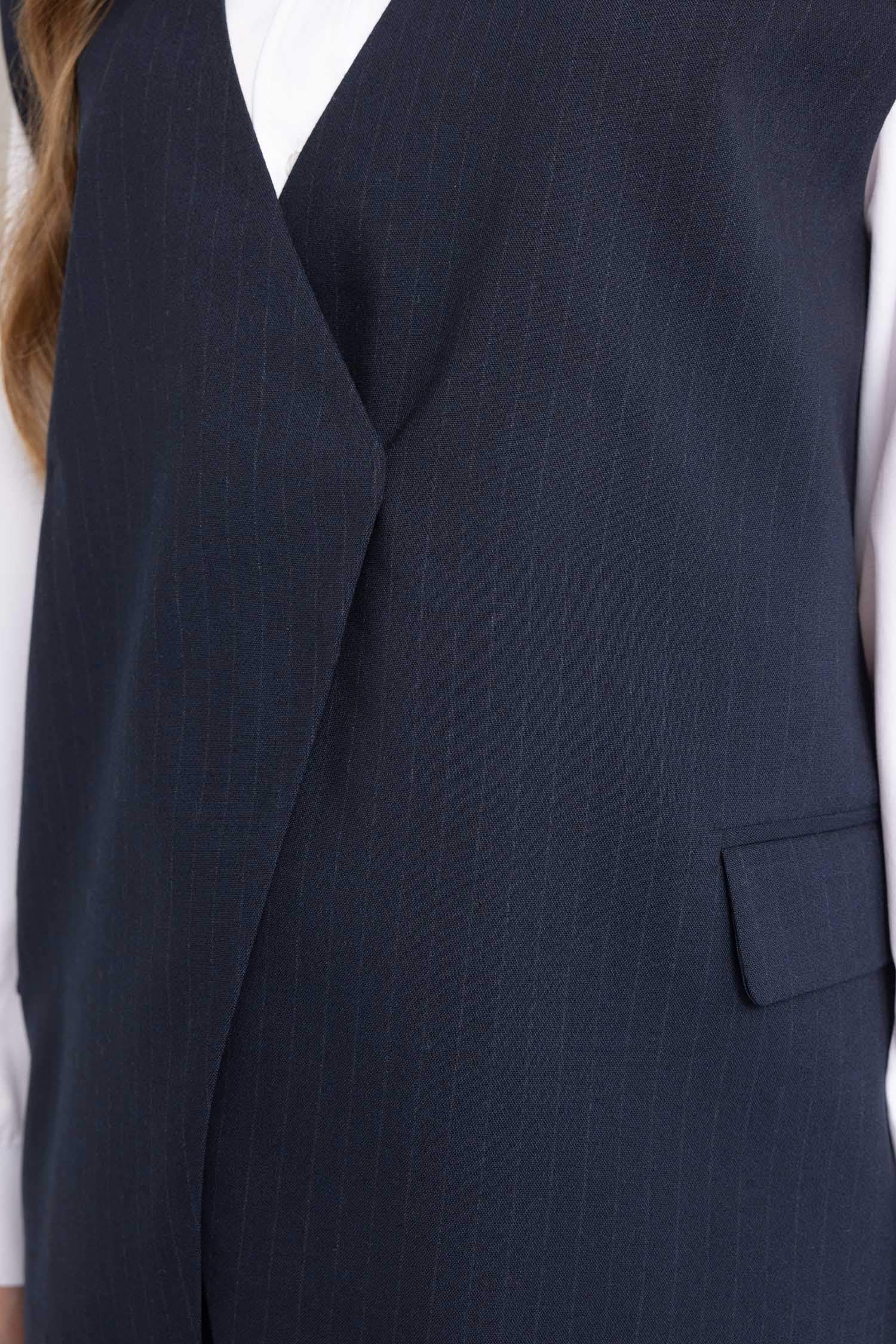 جيلي بليزر برقبة V وجيب