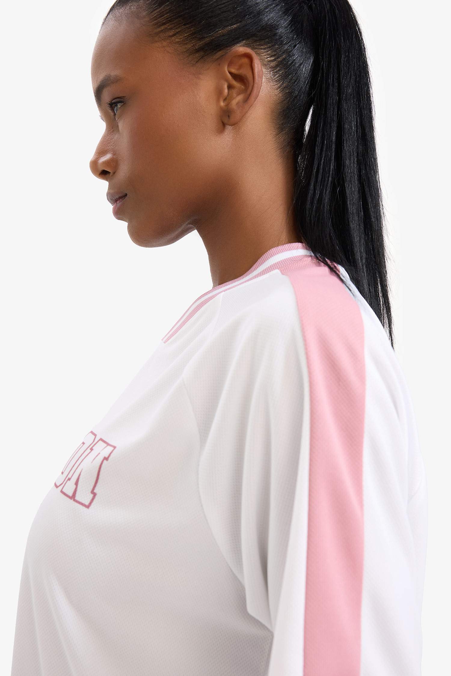 DeFactoFit Oversize Geniş Kalıp V Yaka Sırt Baskılı Sporcu Kısa Kollu Tişört