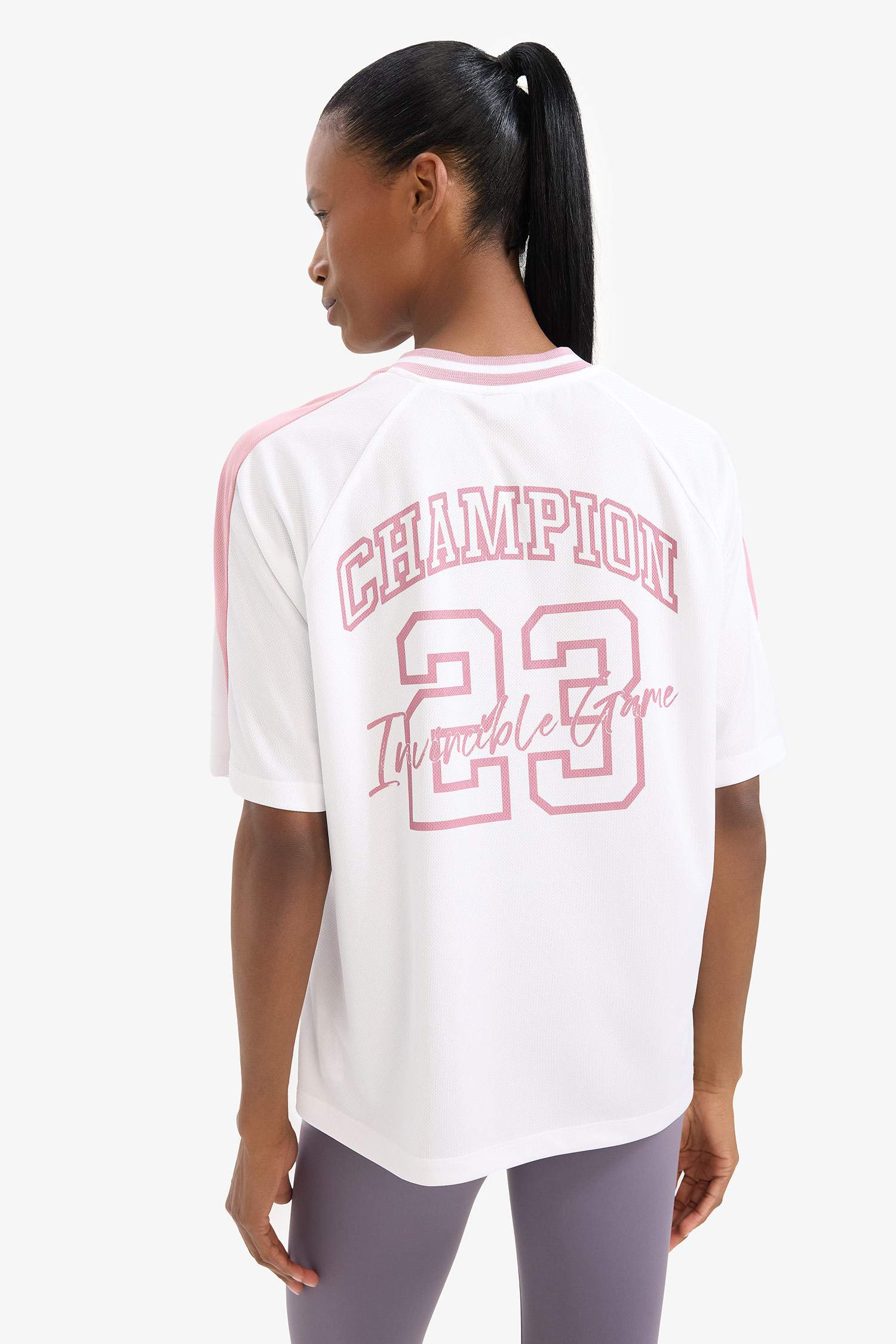 DeFactoFit Oversize Geniş Kalıp V Yaka Sırt Baskılı Sporcu Kısa Kollu Tişört