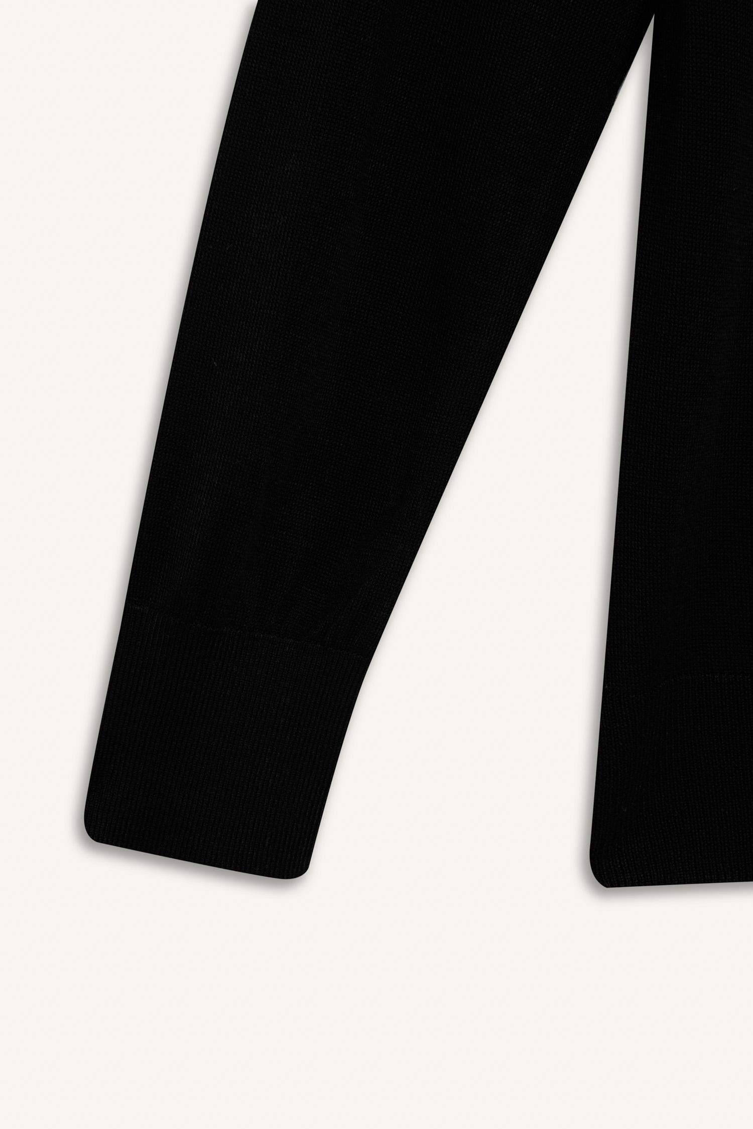 بلوز صوف قصة عادية بياخة مستديرة