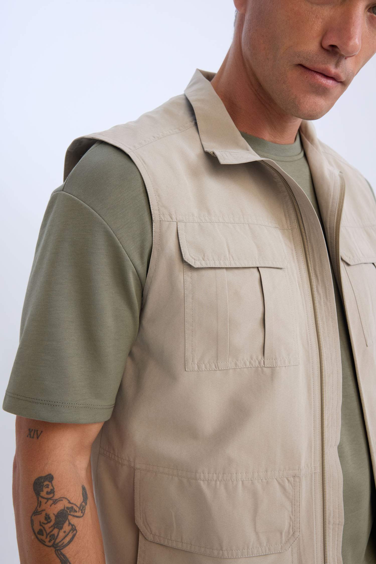 يلك قصة عادية بياخة عالية وبطانة شبكية