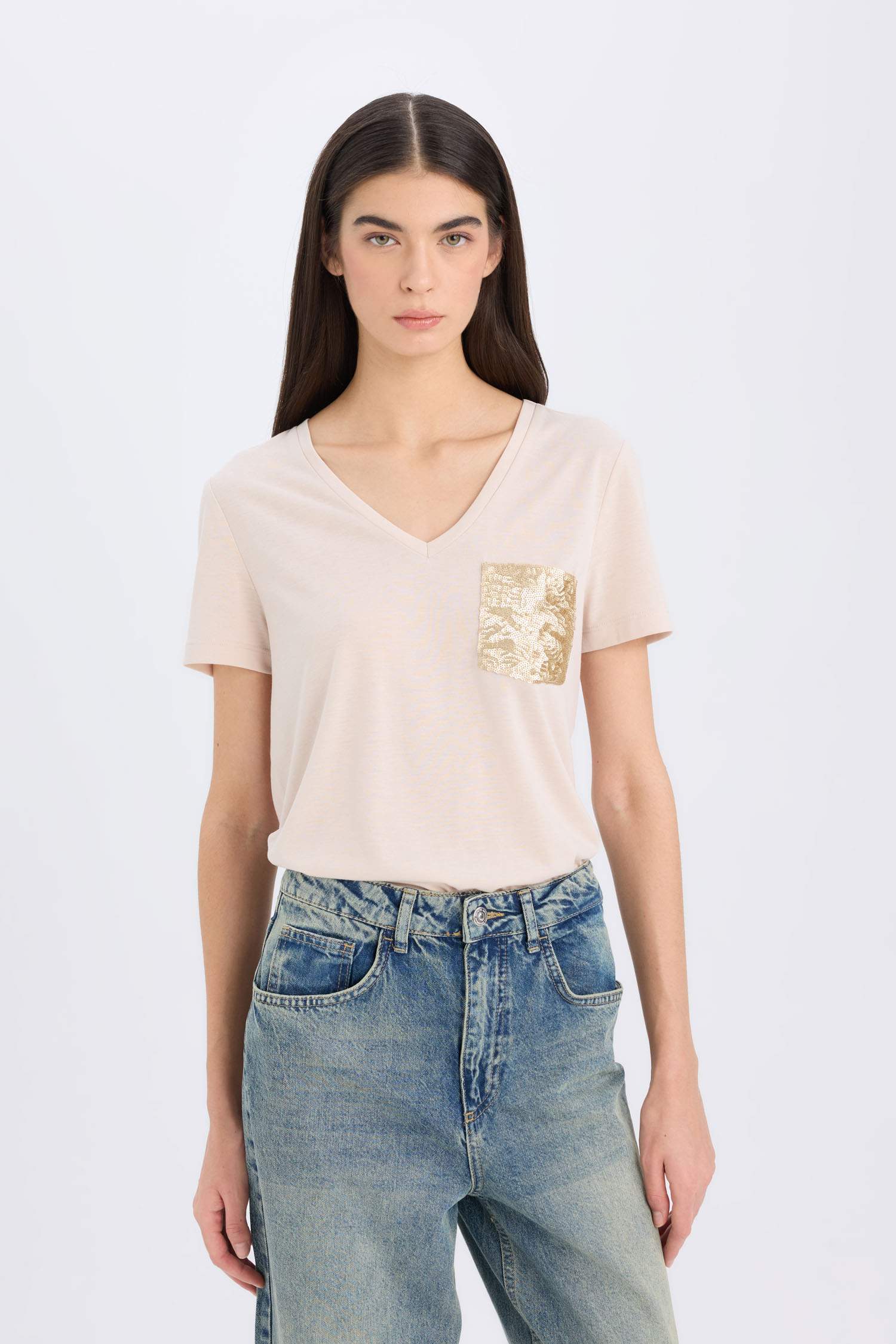 تيشيرت نص ردن قصة مريحة بياخة V