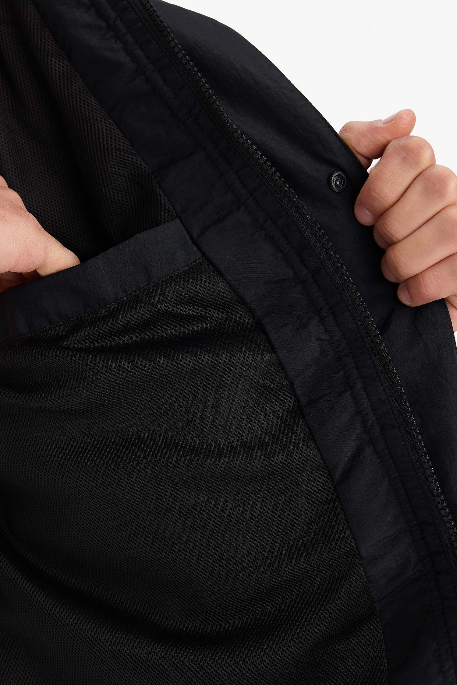 DeFacto REGULAR FIT Su İtici Kapüşonlu Yağmurluk görsel 5