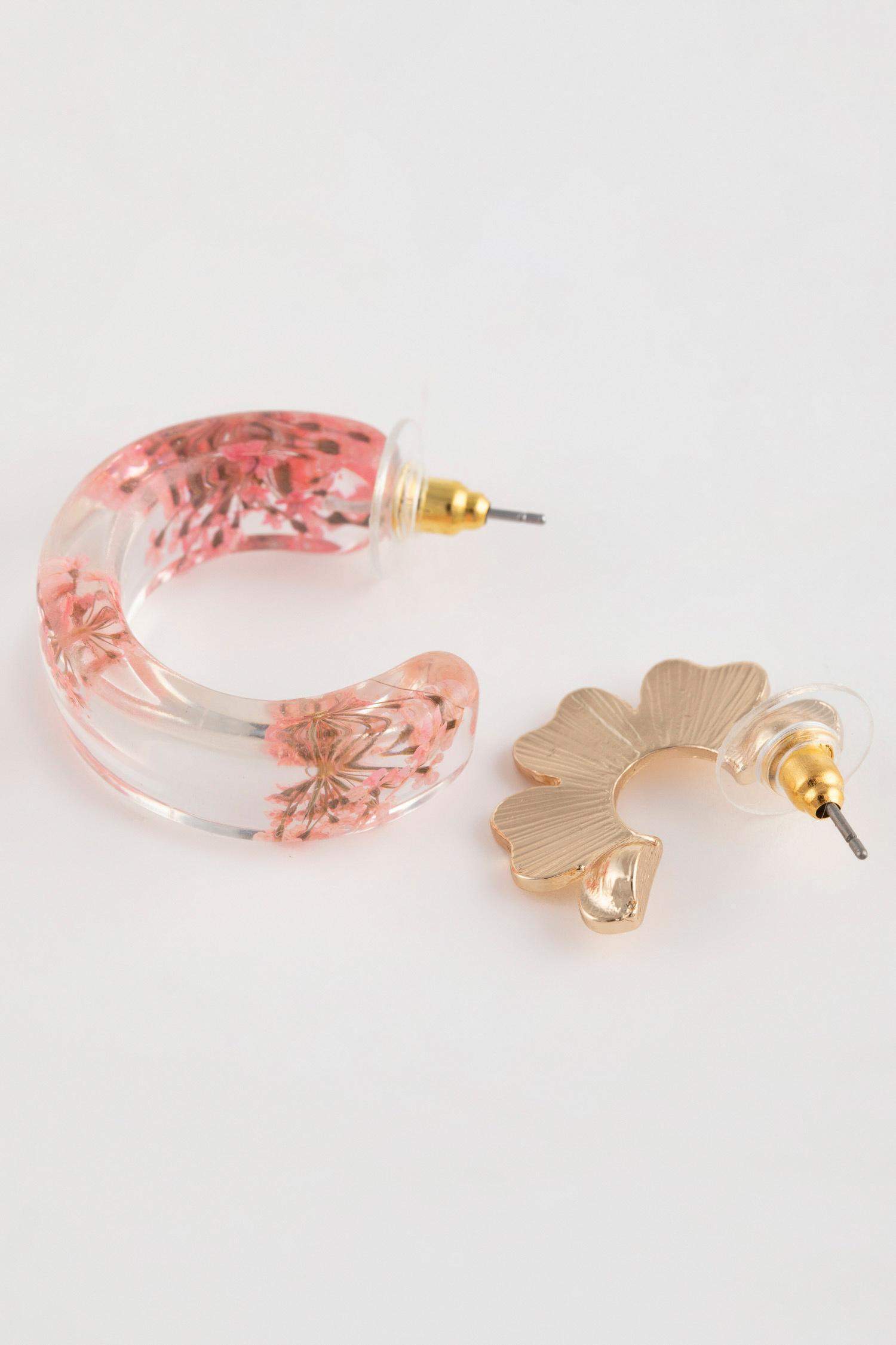 Woman 2 Piece Colorful Earrings