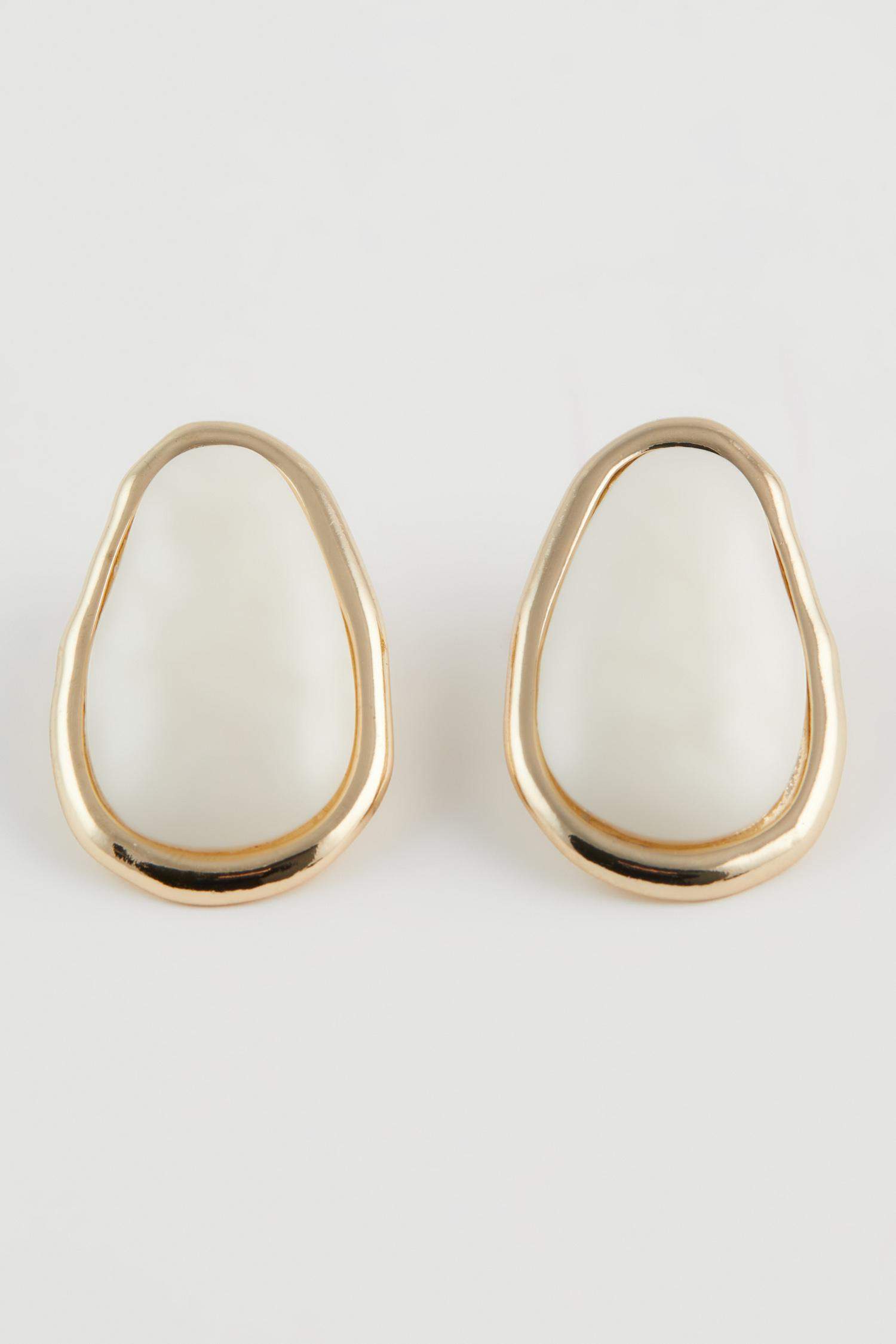 Woman White Stone Gold Earrings