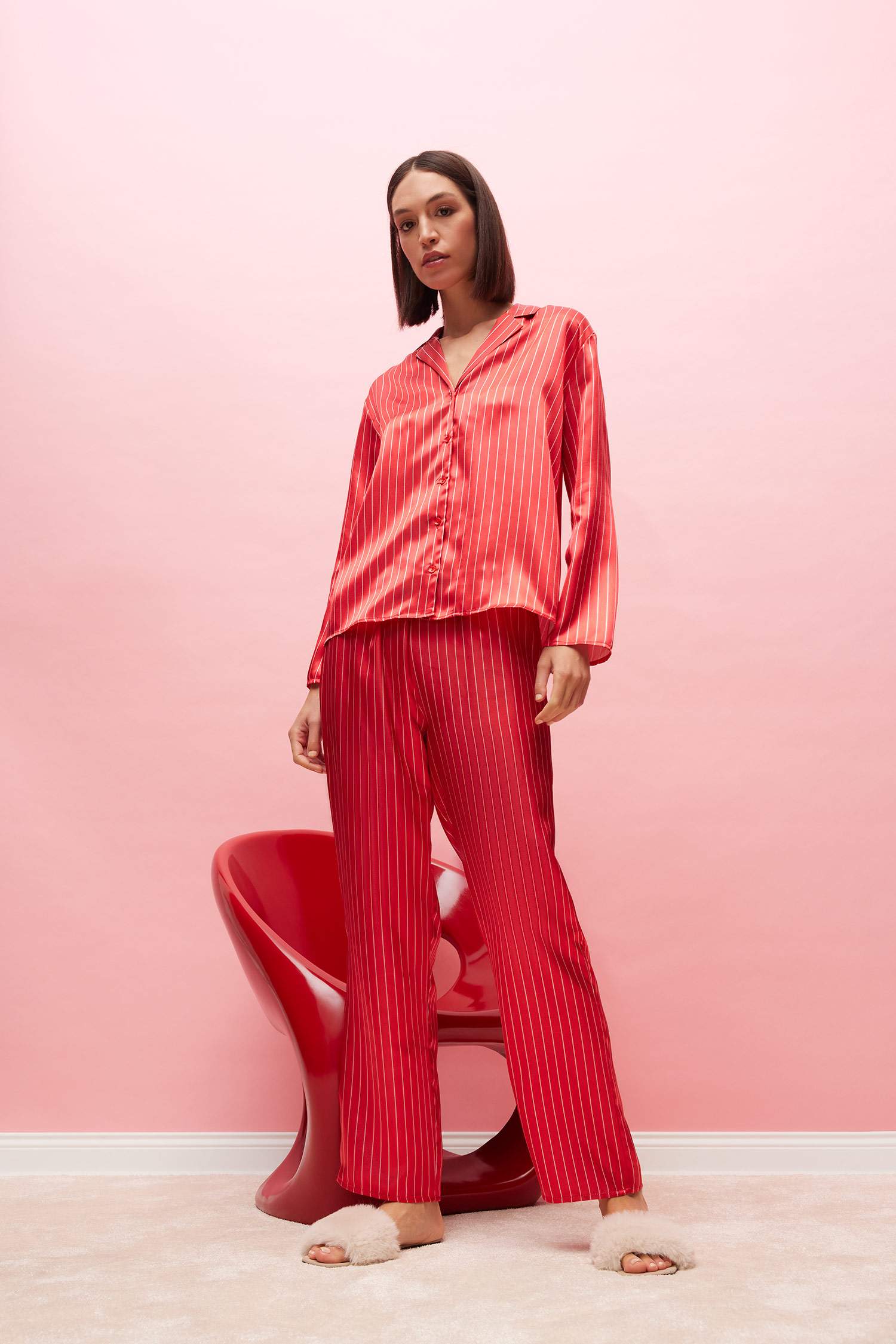 Pijama Takım Saten Uzun Kollu Düğmeli Üst Beli Lastikli Uzun Alt-Fall in Love