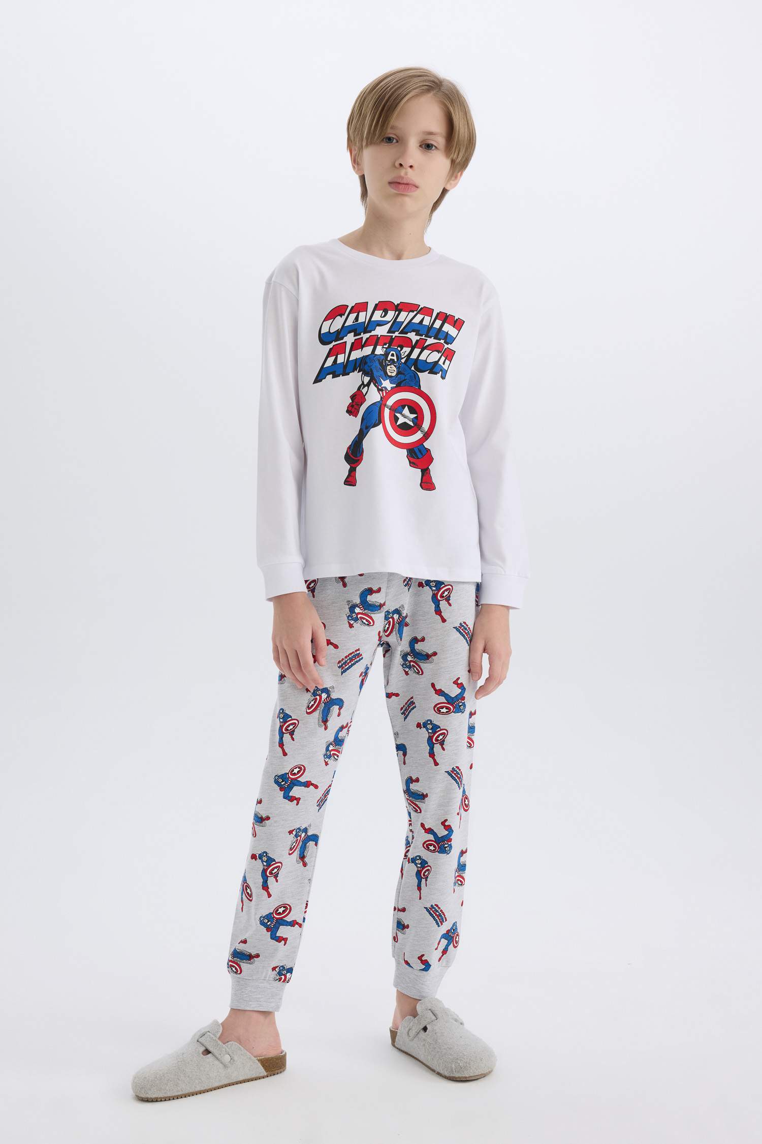 Boy Marvel Comics Long Sleeve Top Bottom 2 Piece Pajama Set