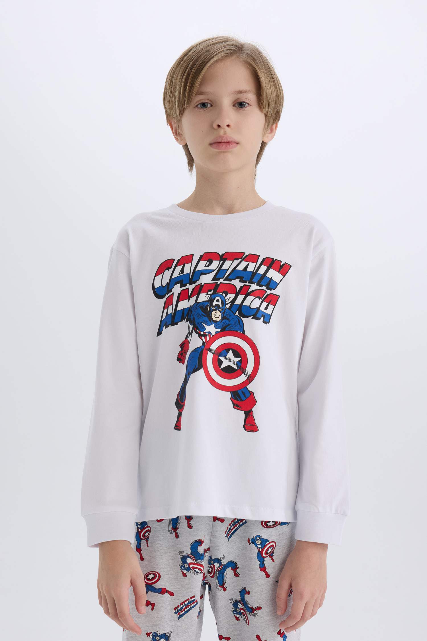 Boy Marvel Comics Long Sleeve Top Bottom 2 Piece Pajama Set