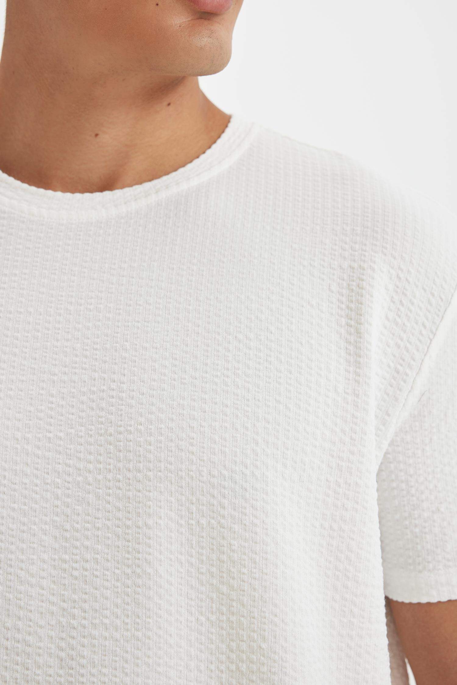 تيشيرت نص ردن كرنكيل قصة عادية ياخة مستديرة