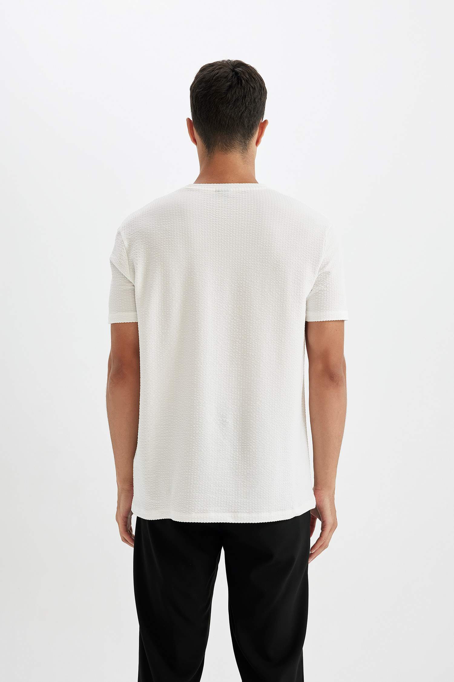 تيشيرت نص ردن كرنكيل قصة عادية ياخة مستديرة