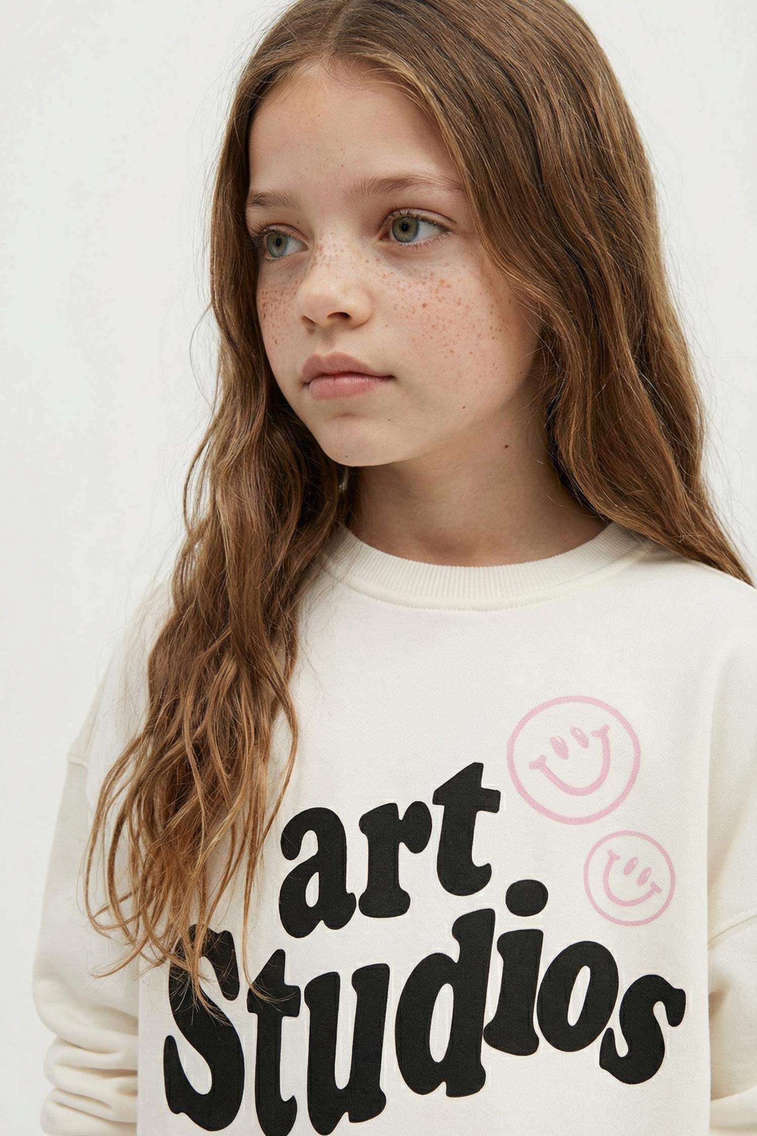 Oversize Geniş Kalıp Bisiklet Yaka Baskılı Sweatshirt Kız Çocuk