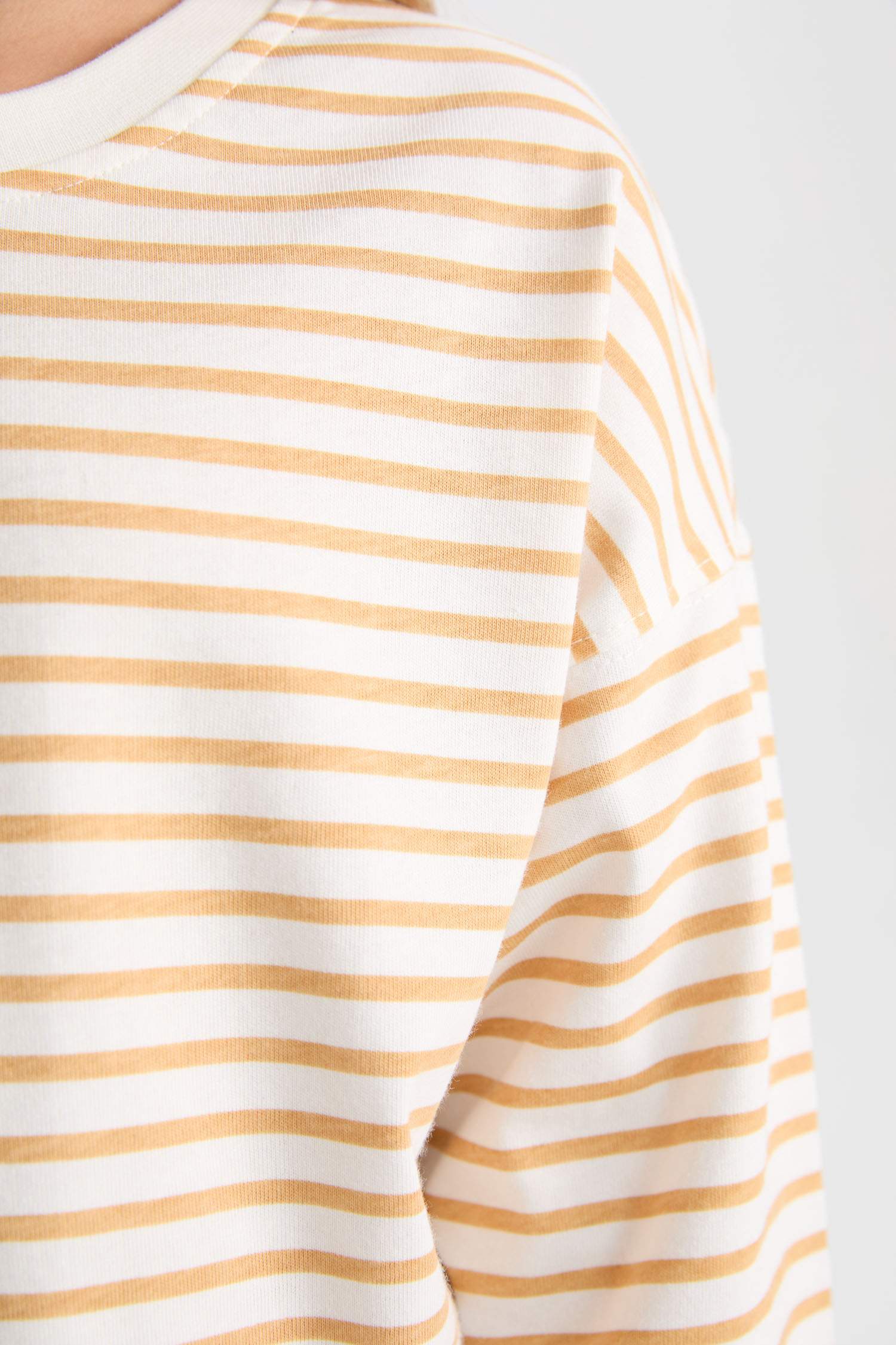 Kız Çocuk Relax Fit Bisiklet Yaka Çizgili Sweatshirt