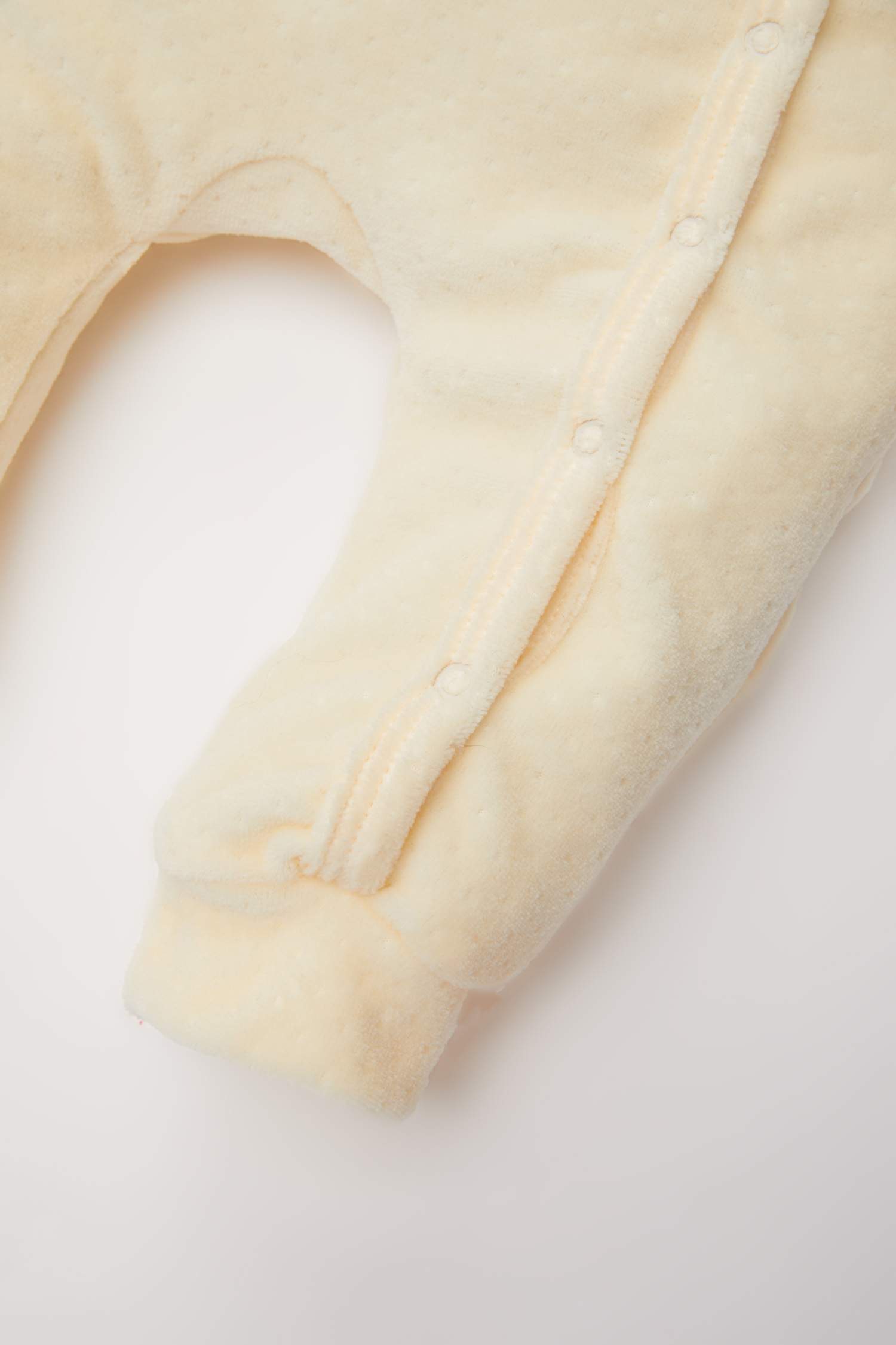 Erkek Bebek Yenidoğan Yılbaşı Temalı Uzun Kollu Çıtçıtlı Kadife Tulum