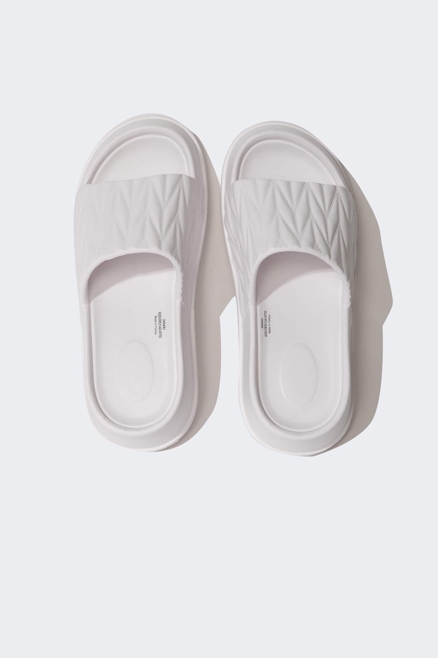 Kadın Yüksek Taban Tek Bantlı Eva Terlik