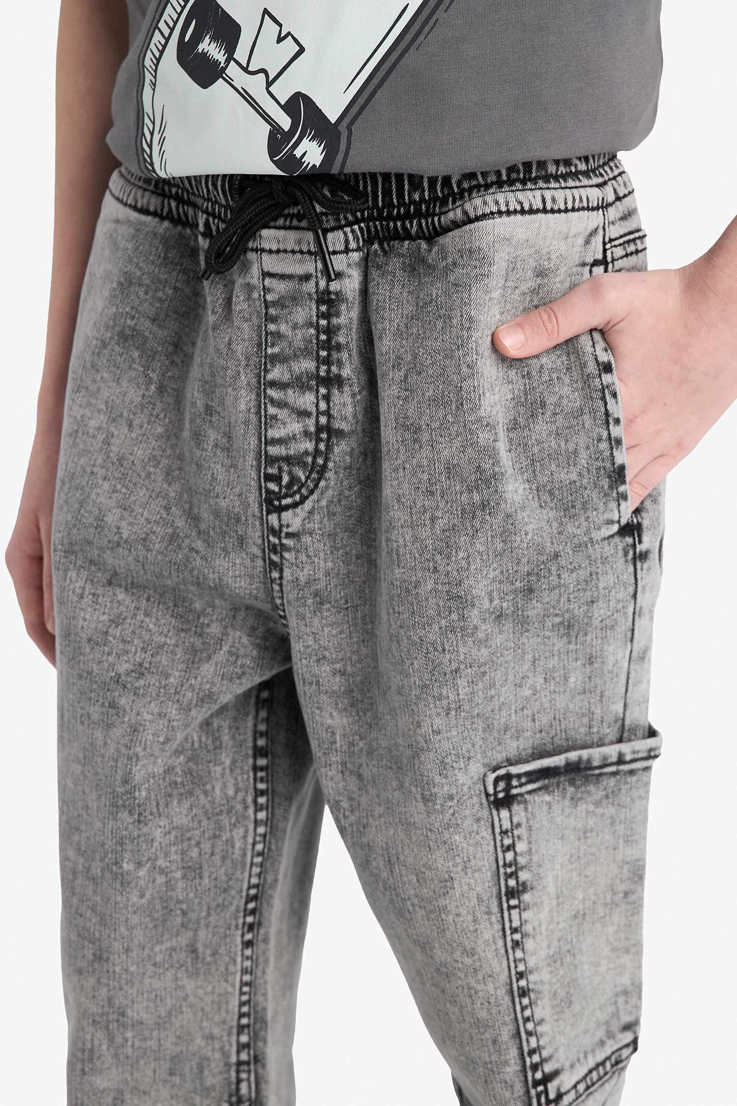 Erkek Çocuk Jogger Fit Esnek Bantlı Paça Jean Pantolon