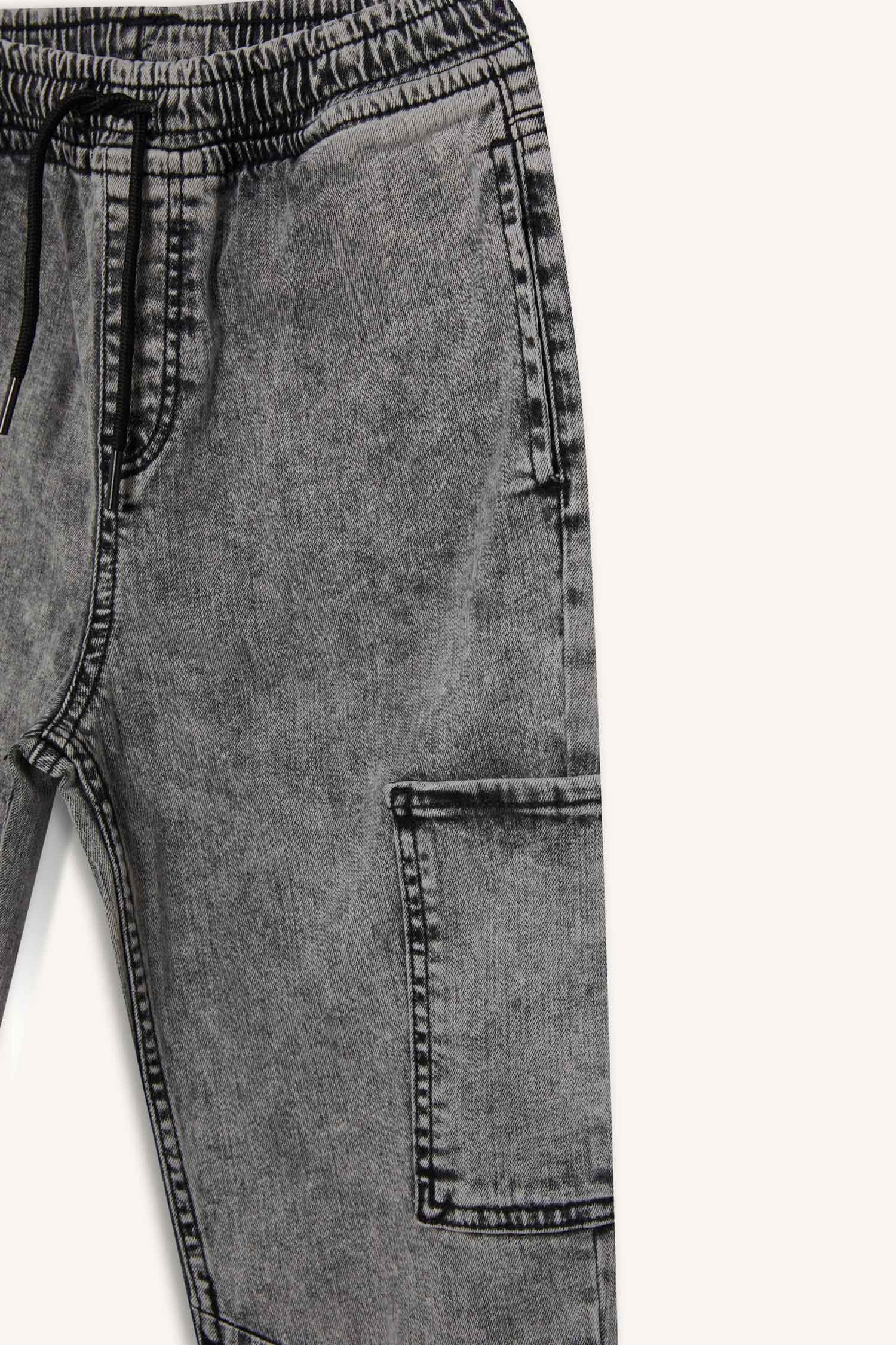 Erkek Çocuk Jogger Fit Esnek Bantlı Paça Jean Pantolon