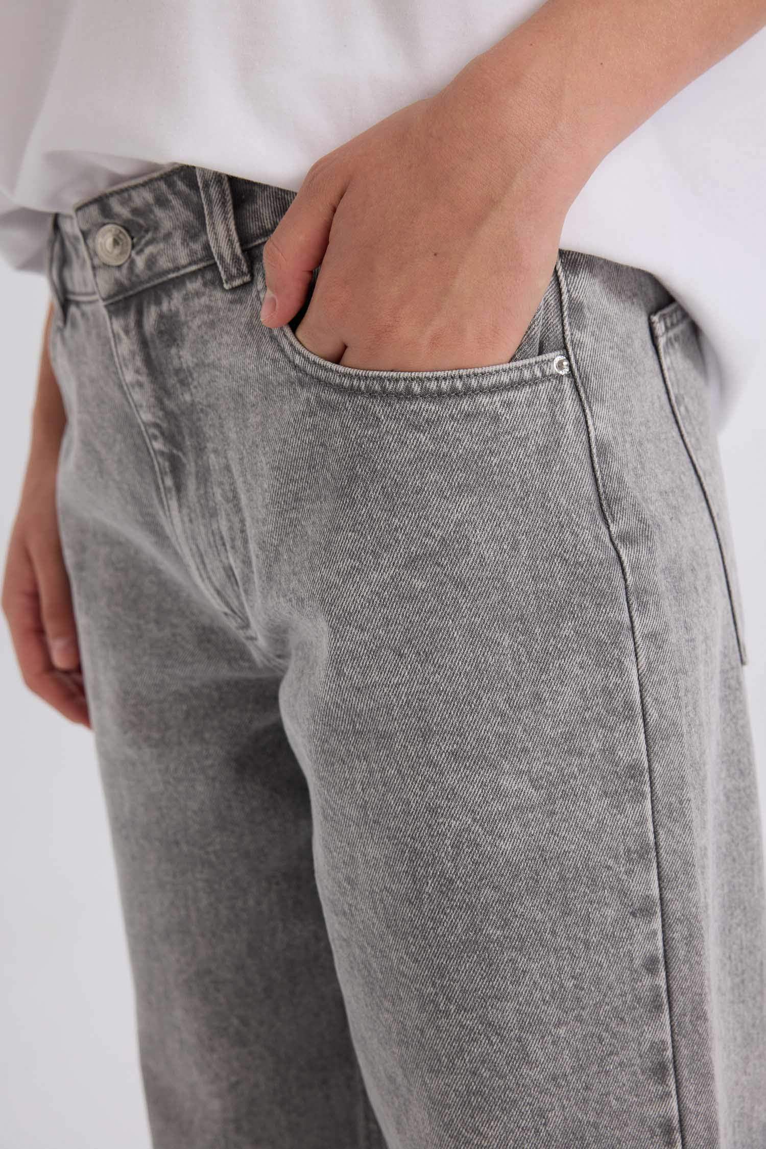 Джинсы Boyfriend с высокой талией