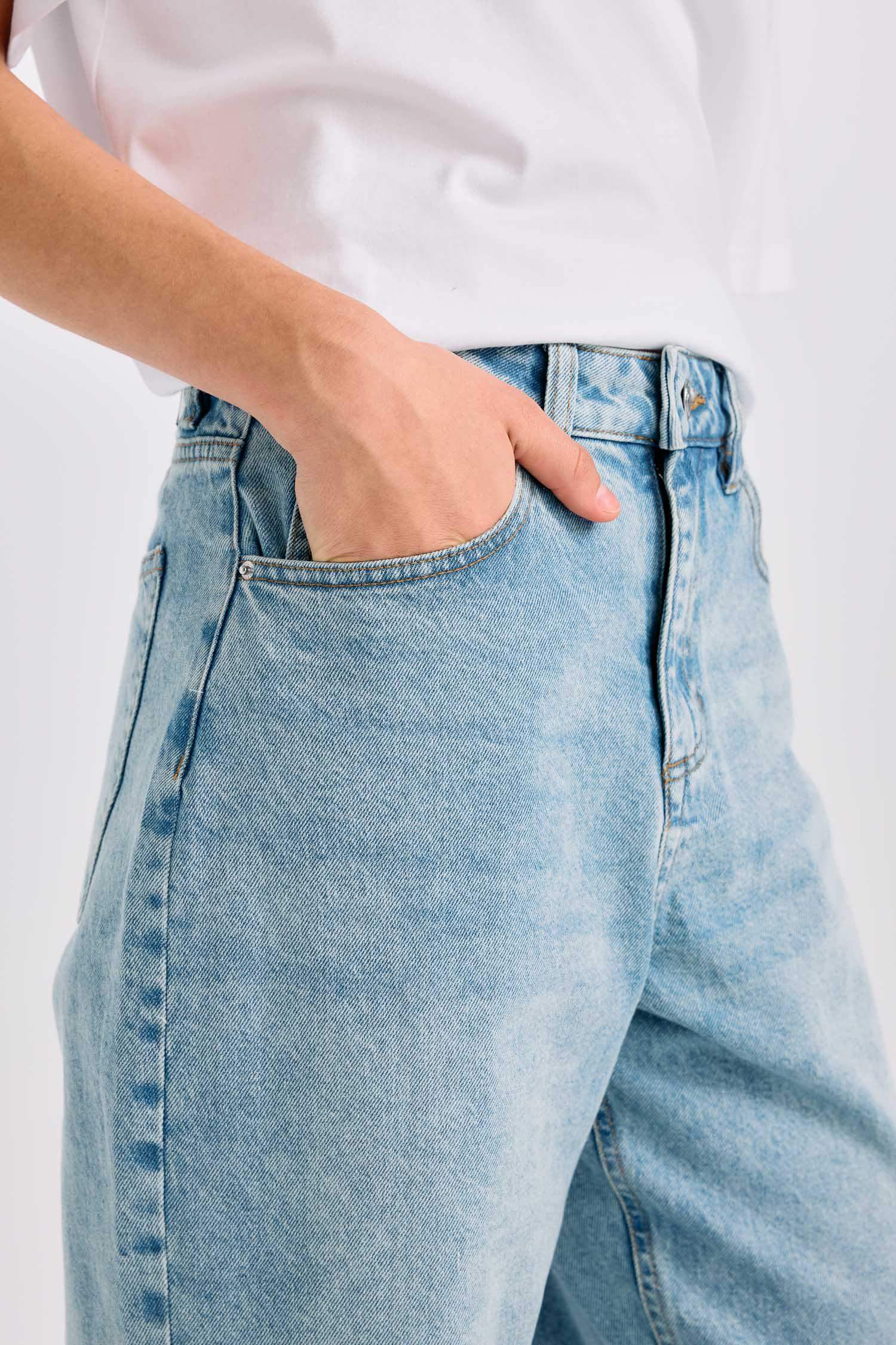 Relax Fit джинсы с высокой талией