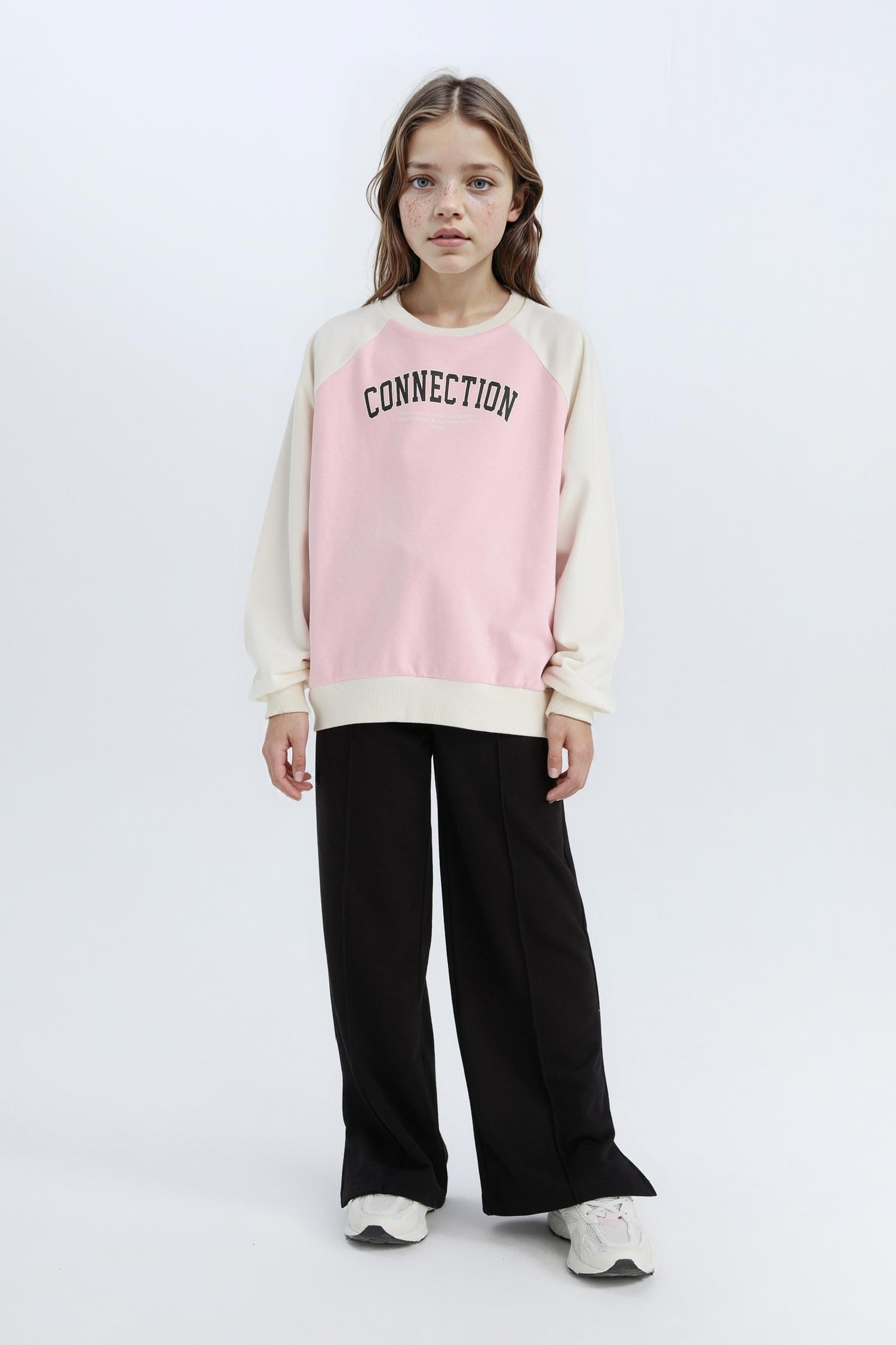 Kız Çocuk Relax Fit Bisiklet Yaka Baskılı Sweatshirt