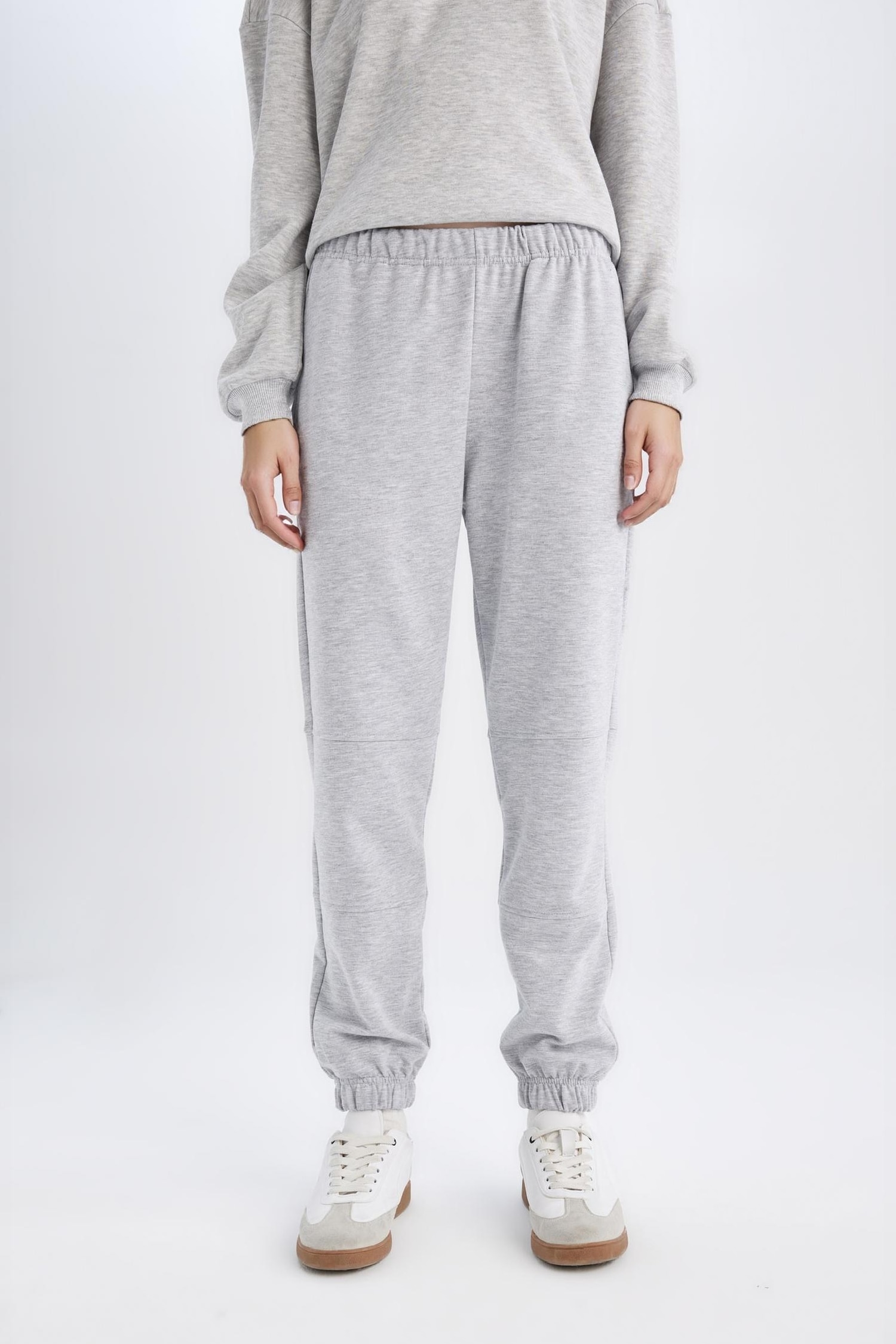 بنطلون بجامة رياضي جوجر قماش رقيق