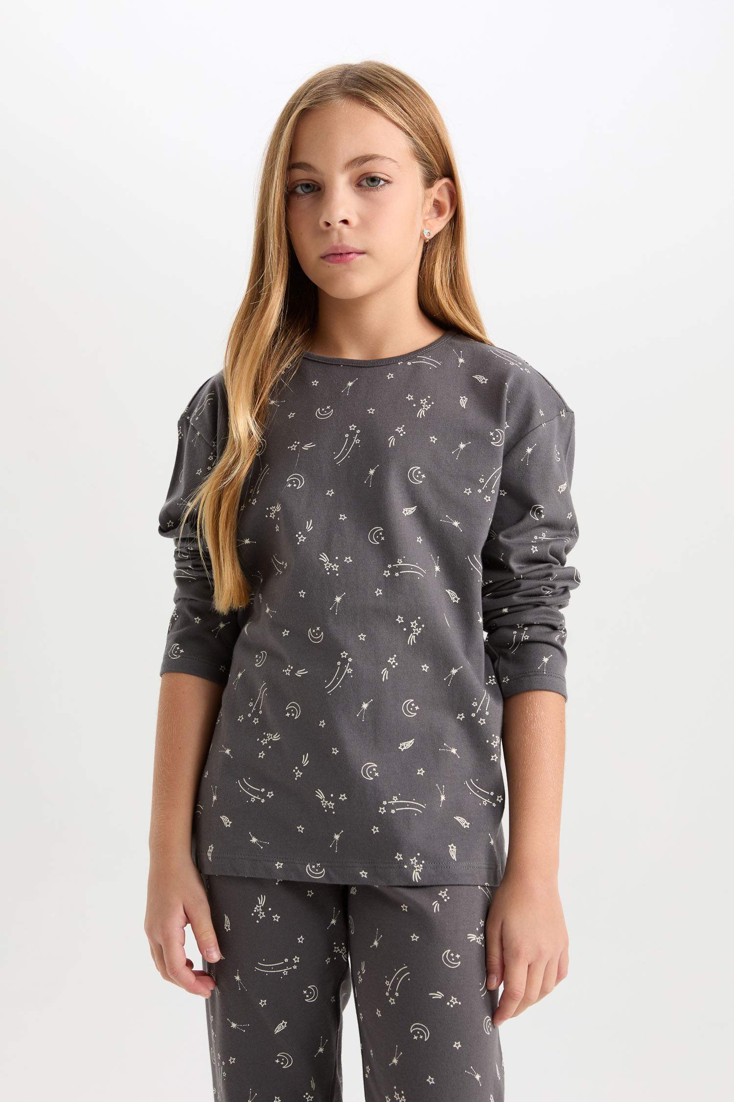 Kız Çocuk Pijama Takımı Desenli Uzun Kollu Üst Beli Lastikli Uzun Alt