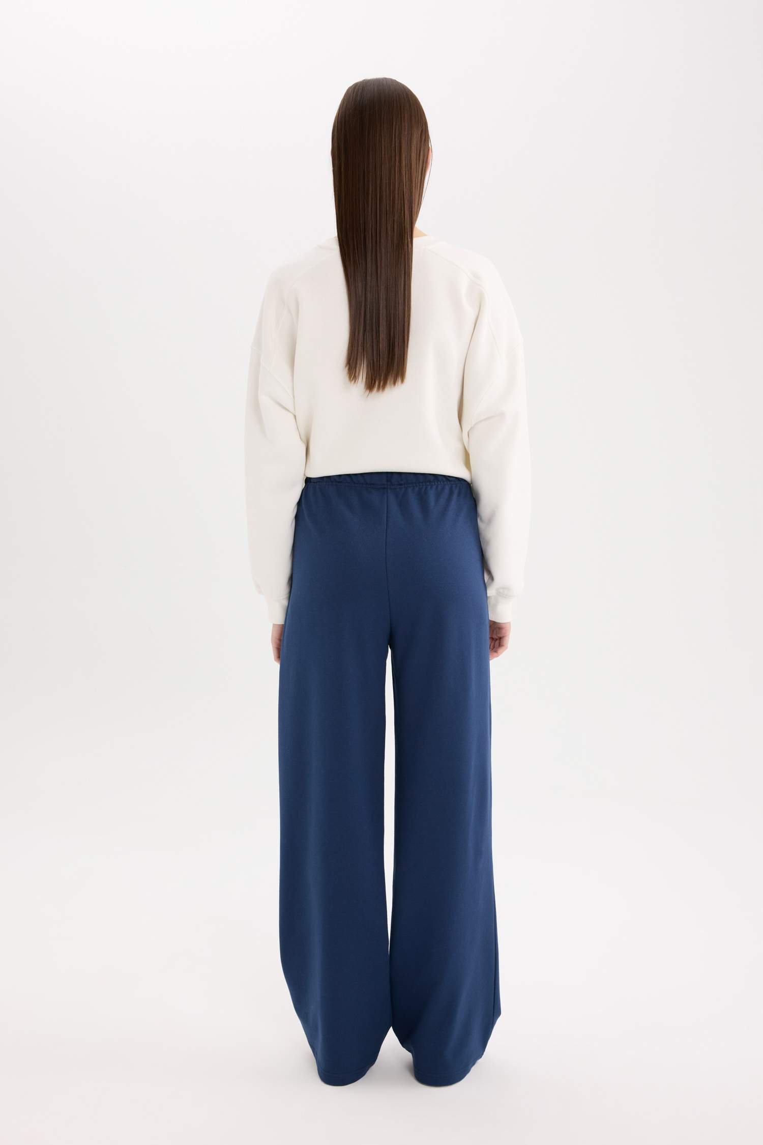 Прямые спортивные брюки с эластичным поясом