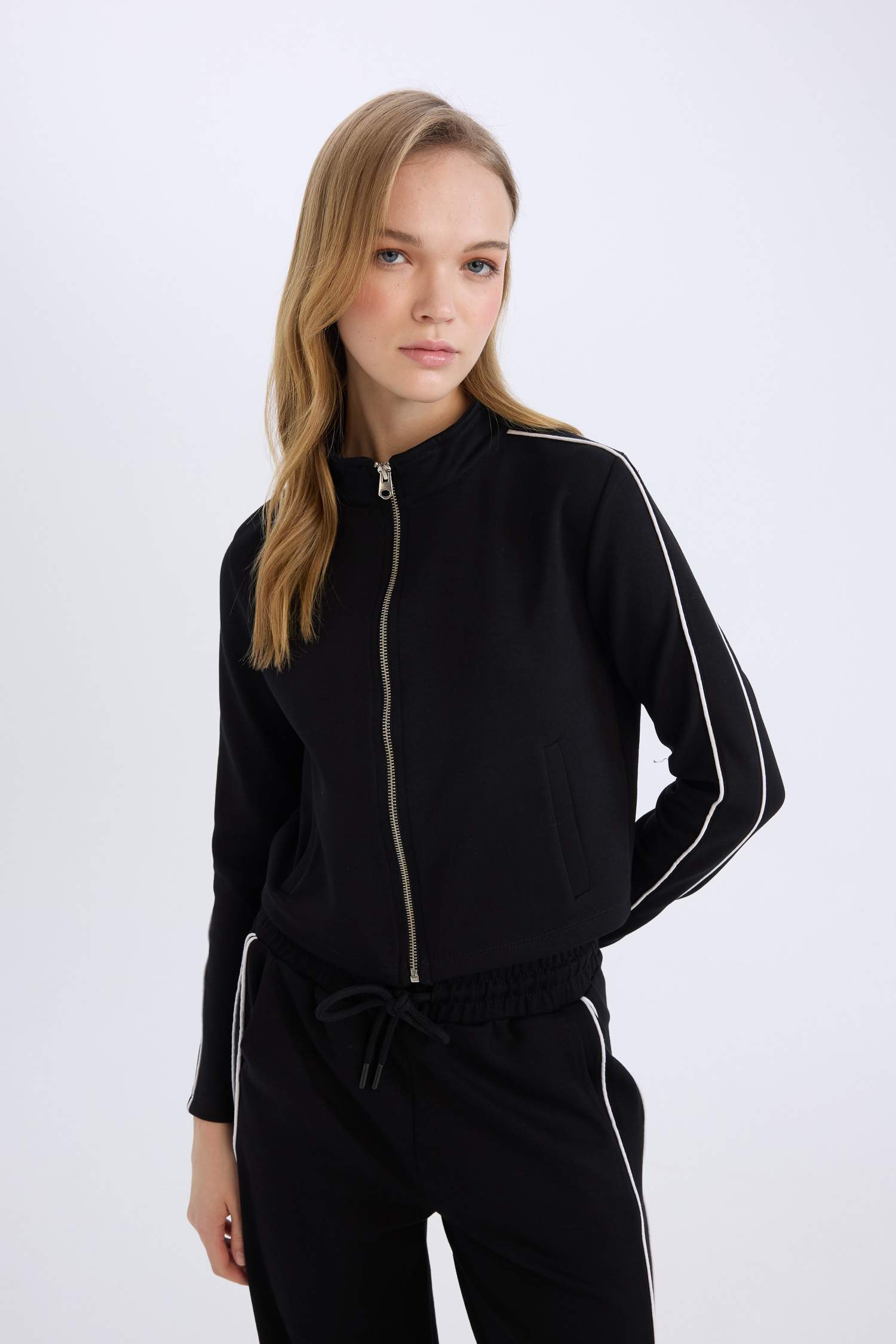 Fitted Dik Yaka Basic Düz Modal Fermuarlı Hırka