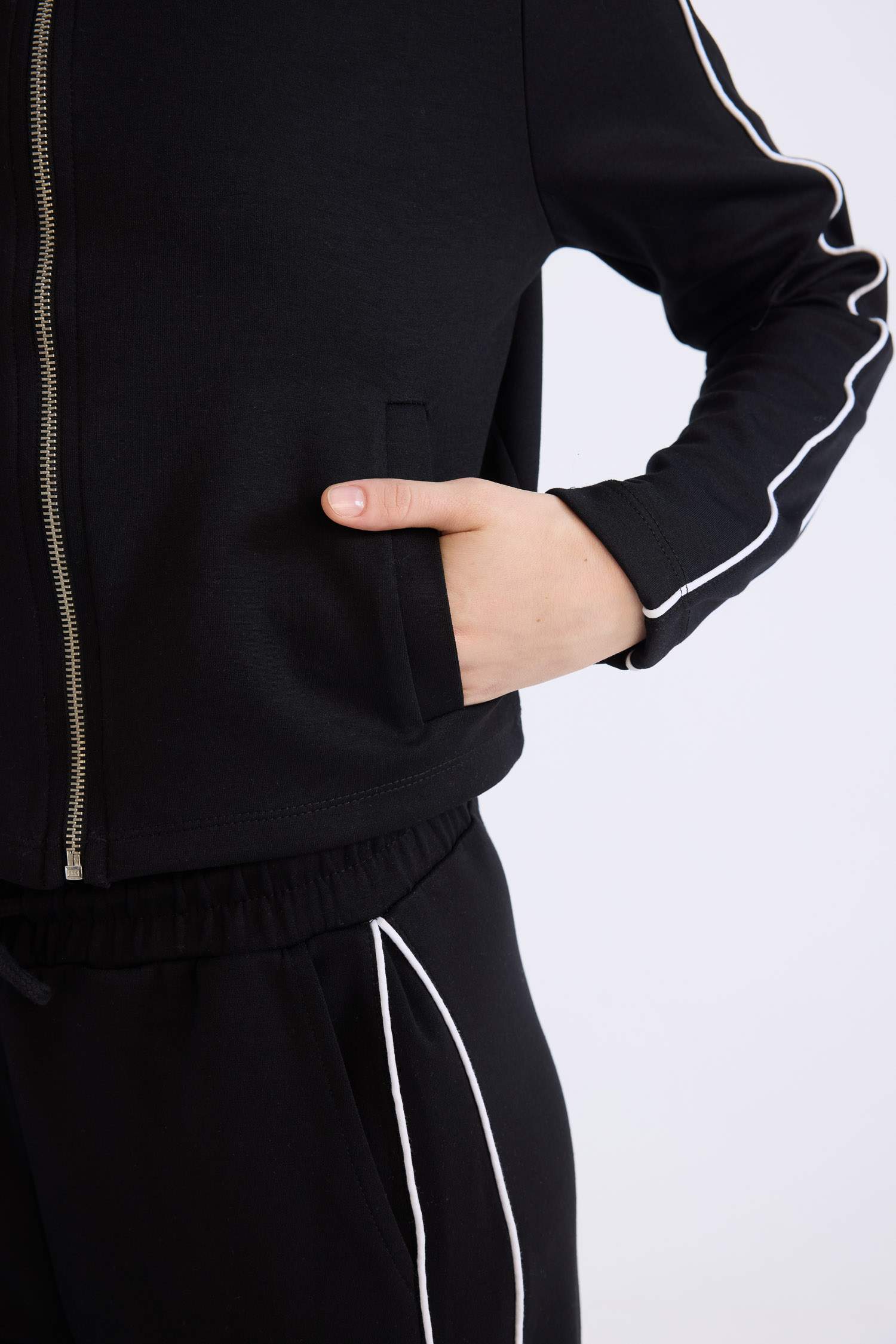 Fitted Dik Yaka Basic Düz Modal Fermuarlı Hırka