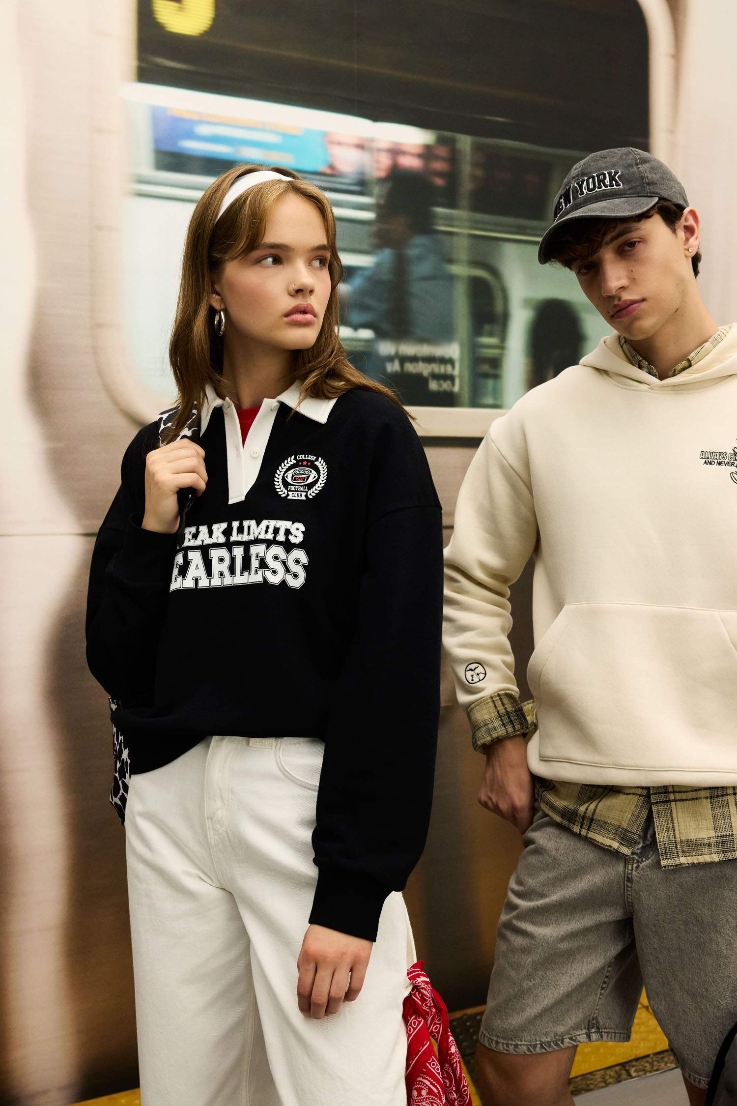 Coool Oversize Geniş Kalıp Polo Yaka Düğmeli Baskılı Siyah Sweatshirt