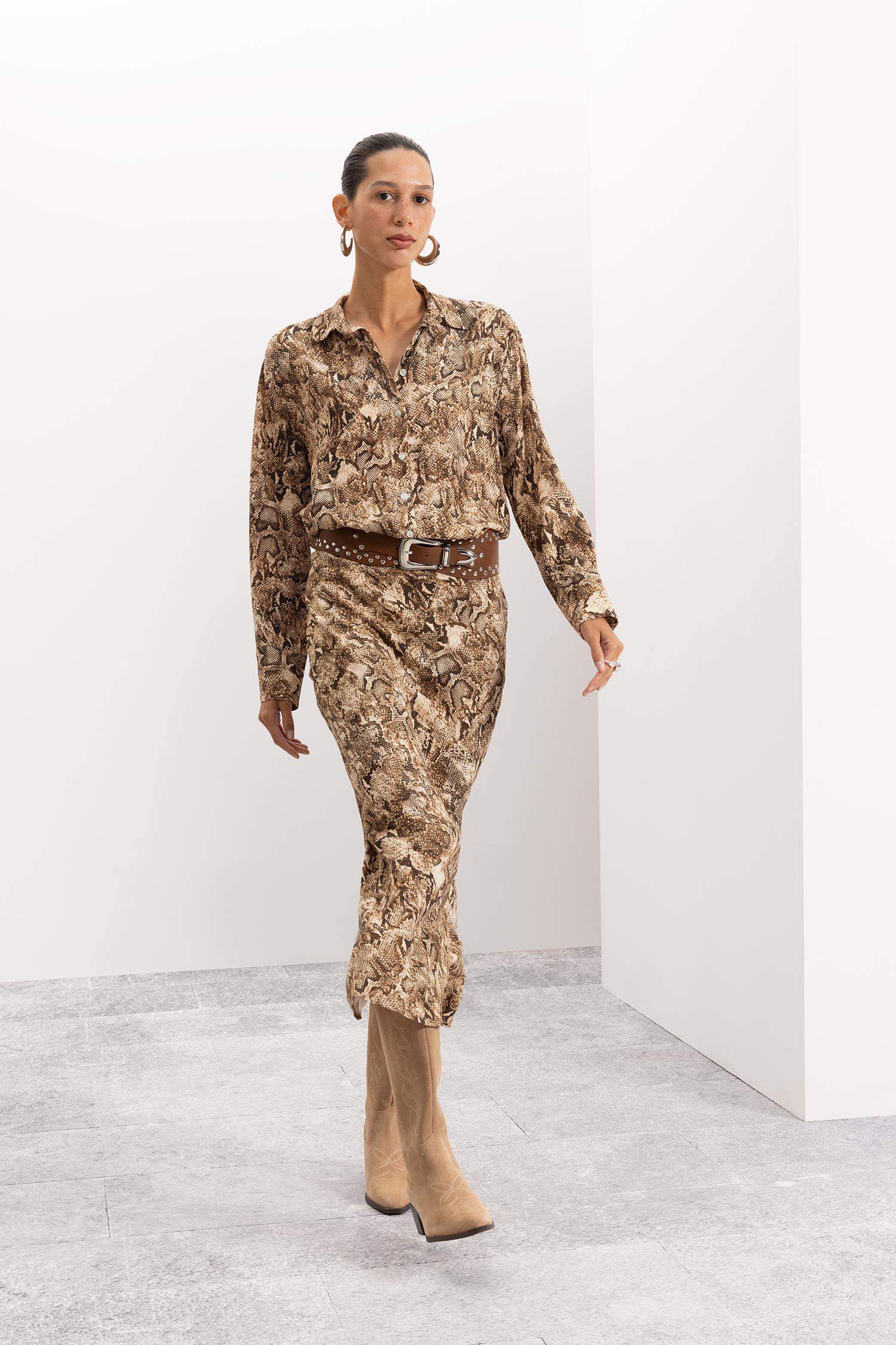 A Kesim Yılan Derisi Desenli Beli Lastikli Maroken Maxi Etek