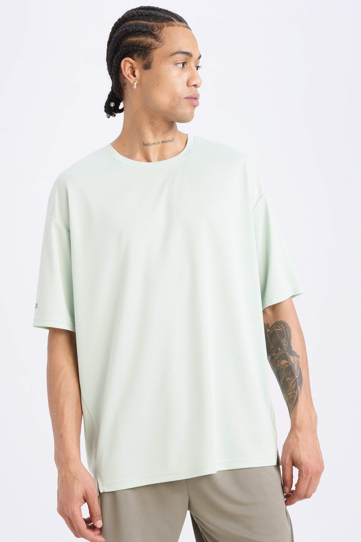 DeFactoFit Hızlı Kuruyan Boxy Fit Bisiklet Yaka Baskılı Sporcu Kısa Kollu Tişört