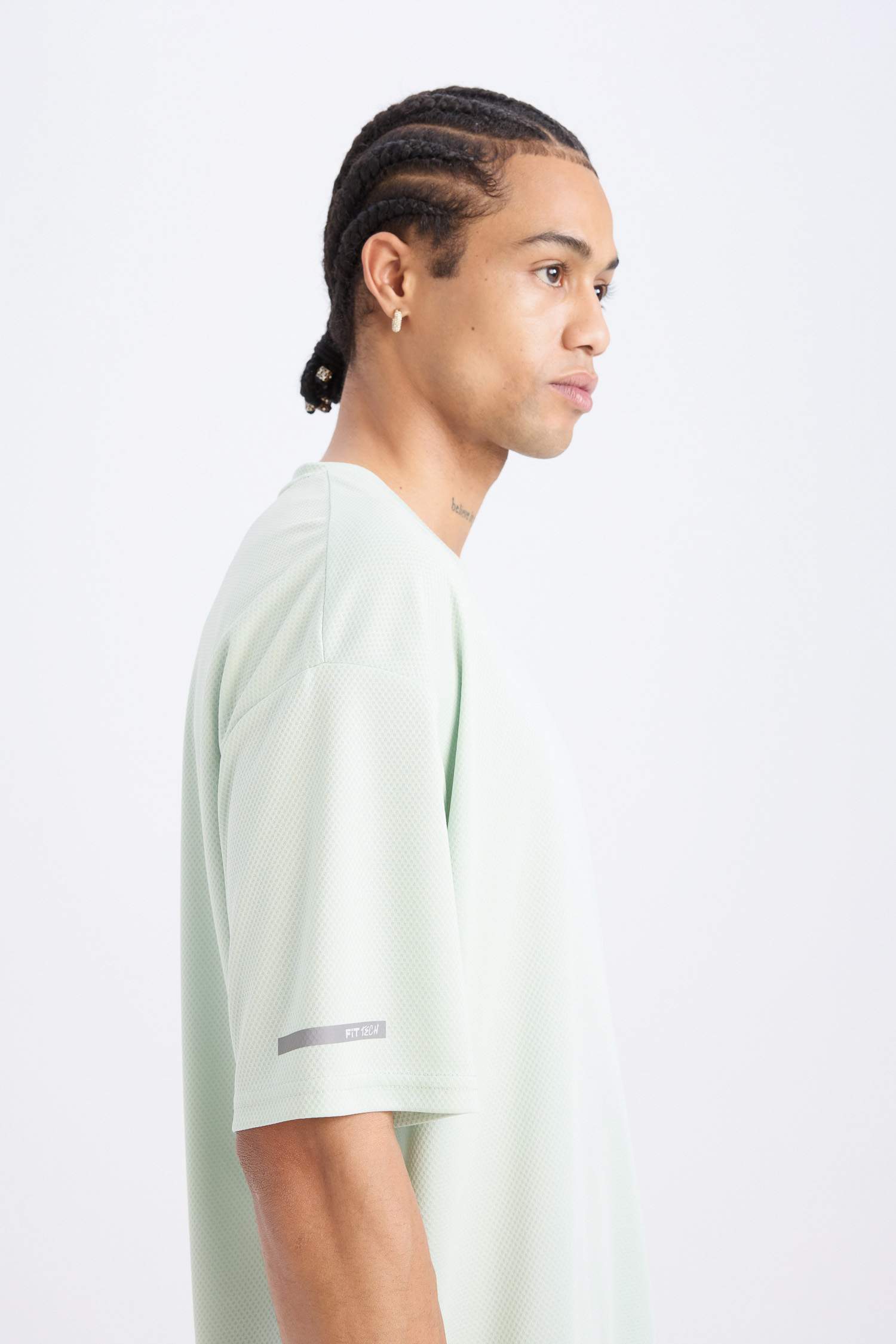 DeFactoFit Hızlı Kuruyan Boxy Fit Bisiklet Yaka Baskılı Sporcu Kısa Kollu Tişört