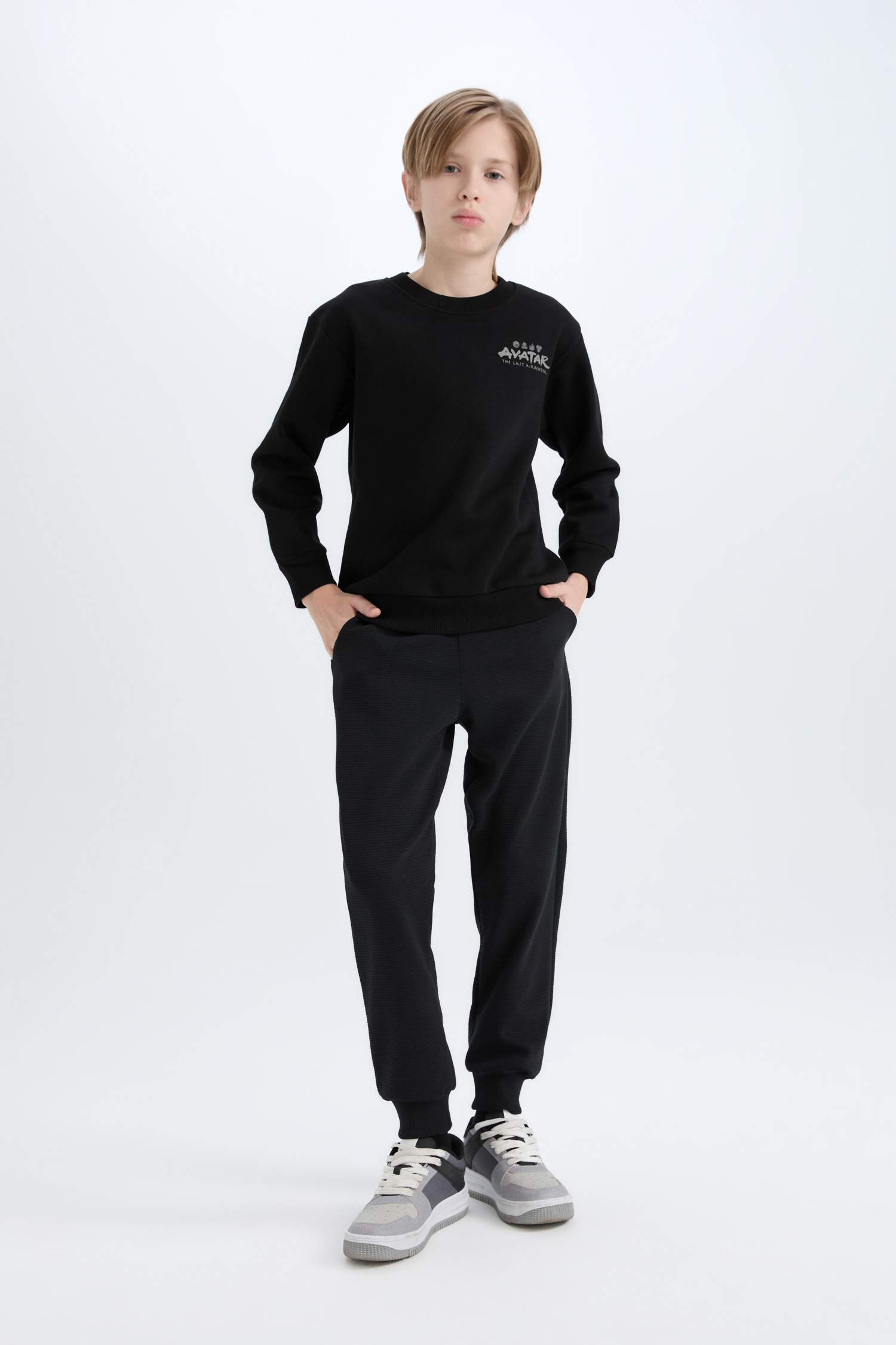 Erkek Çocuk Avatar the Last Airbender Bisiklet Yaka İçi Yumuşak Tüylü Sırt Baskılı Sweatshirt