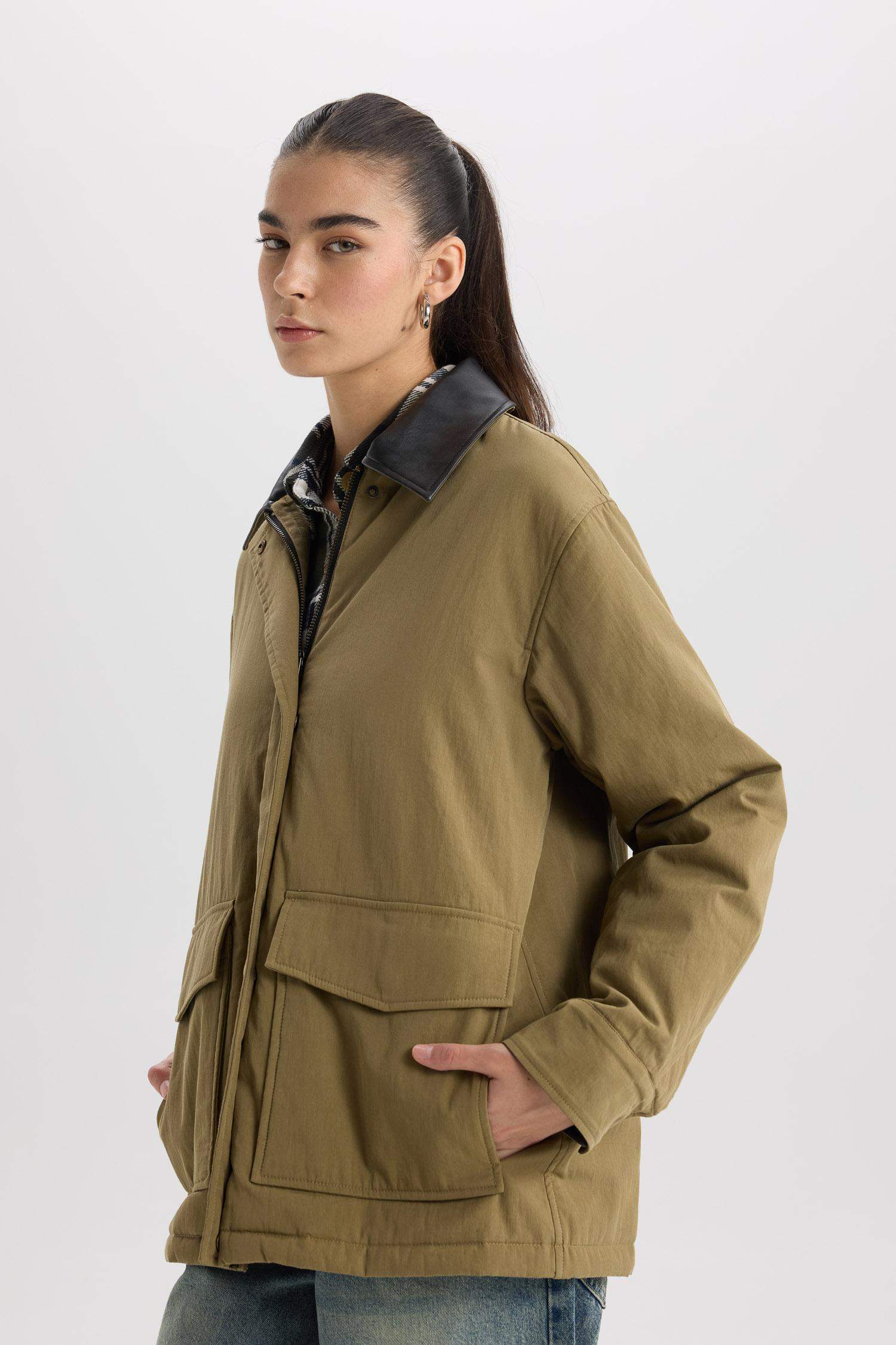 Polo Yaka Mont Fermuar Çıtçıtlı Cepli Mevsimlik Pamuklu