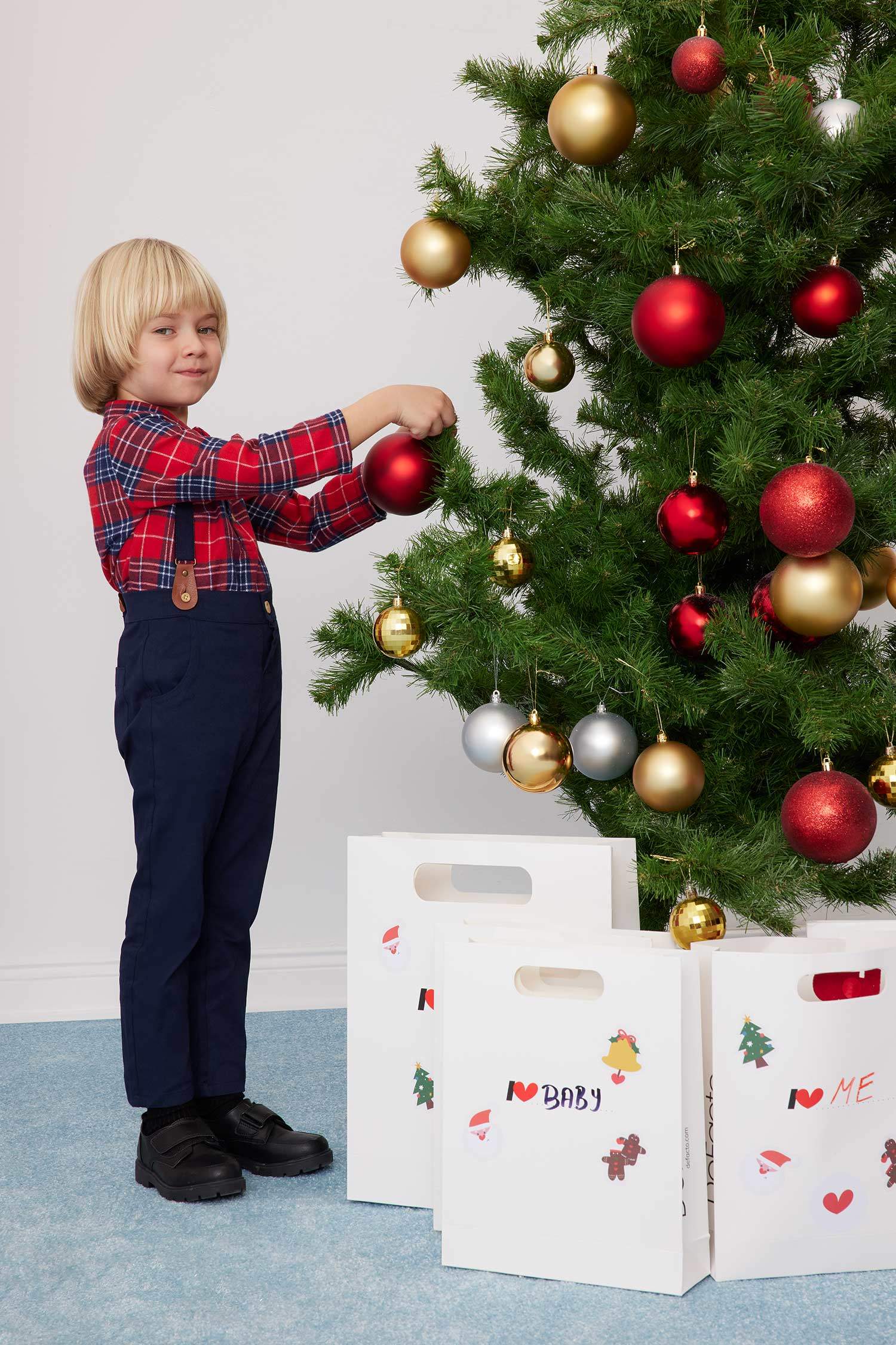 Erkek Bebek Yılbaşı Temalı 3'lü Takım Kareli Uzun Kollu Gömlek Pantolon Askısı Pantolon