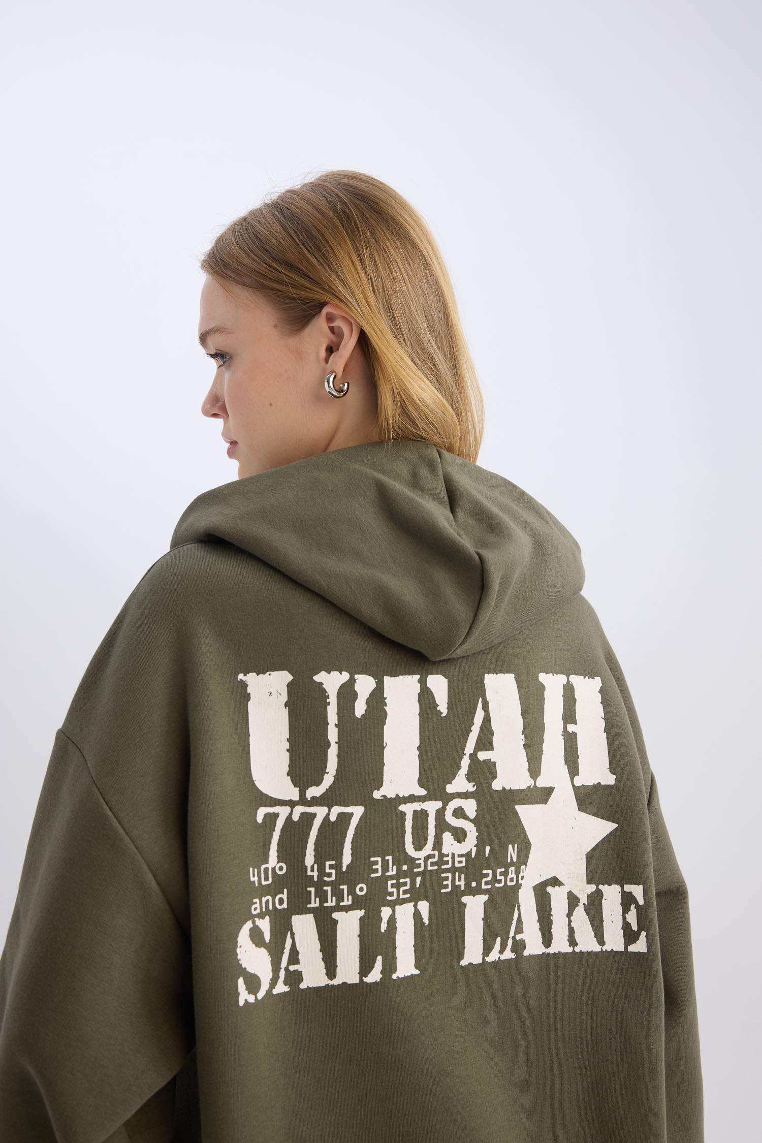 Coool Oversize Geniş Kalıp Kapüşonlu Sırt Baskılı Kalın Sweatshirt