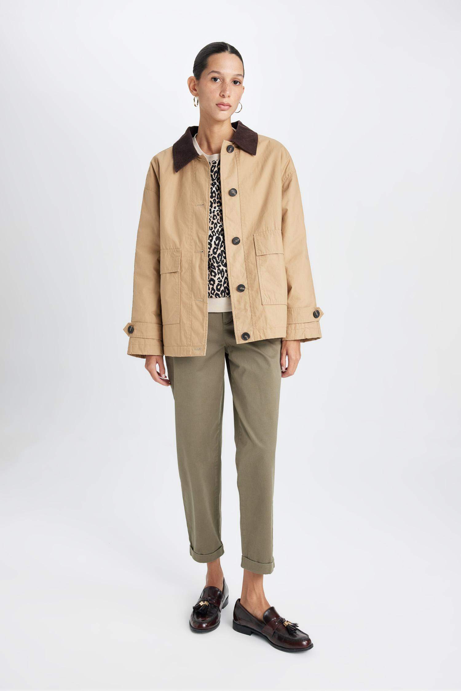 Polo Yaka Mevsimlik Hafif Mont Düğmeli Cepli Apoletli Basic Düz