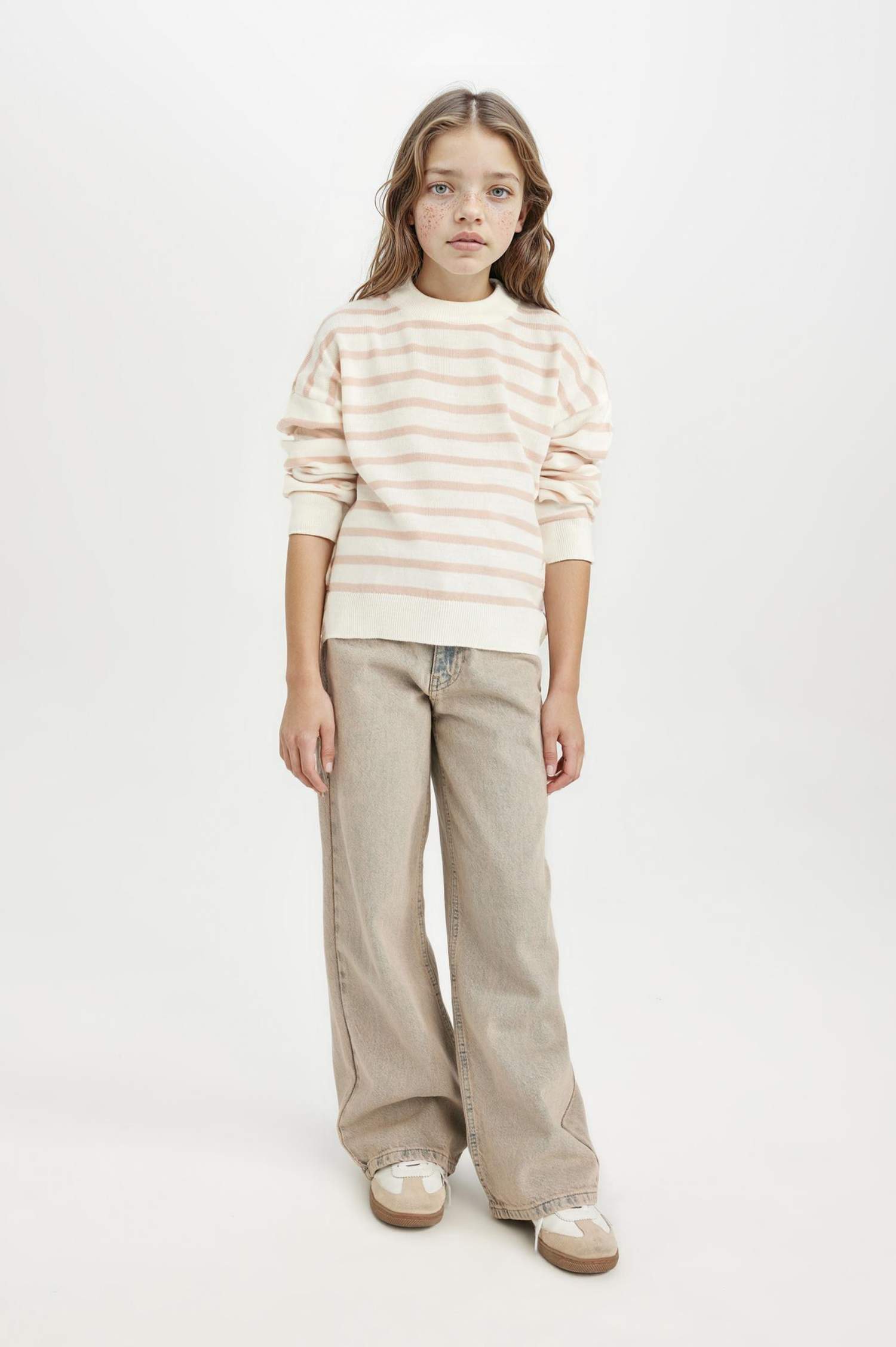 Kız Çocuk Bisiklet Yaka Çizgili Triko Kazak