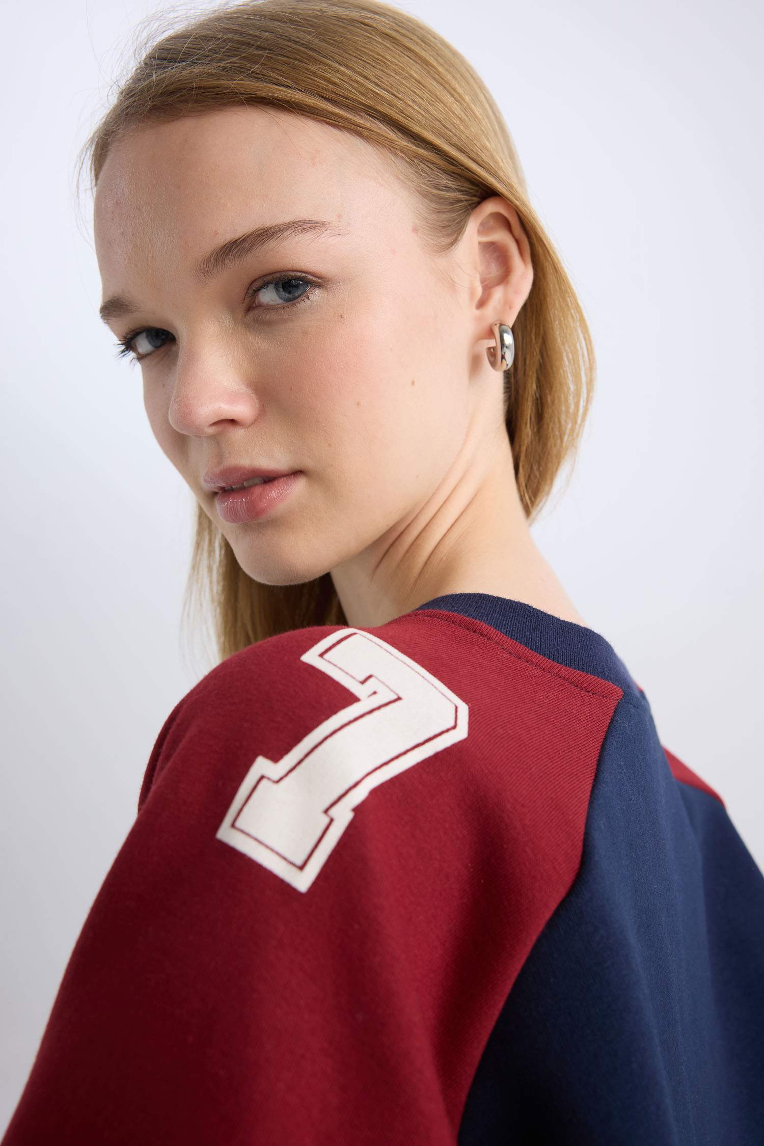 Coool Oversize Geniş Kalıp V Yaka Renk Bloklu Baskılı Kalın Sweatshirt